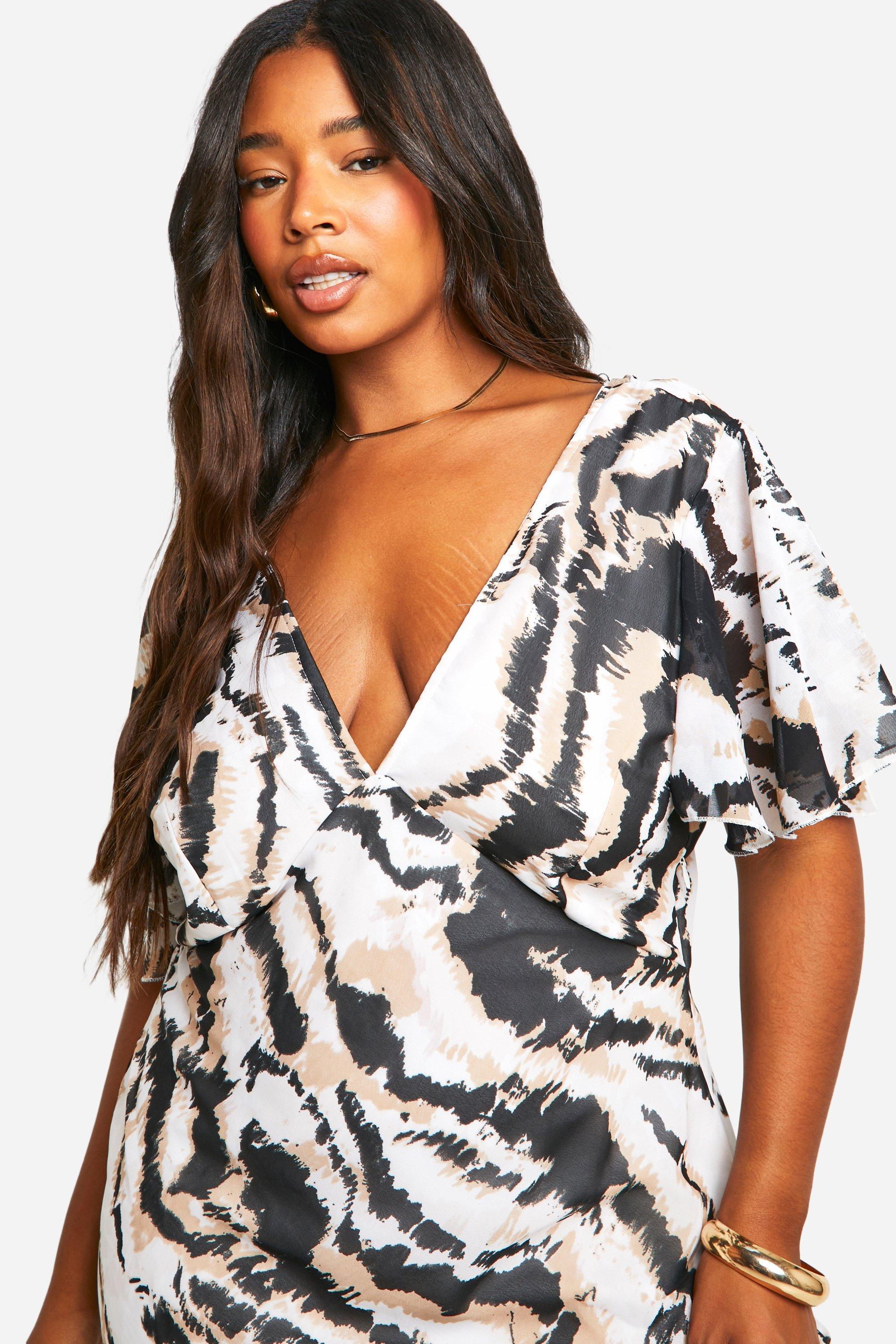 Plus Woven Tiger Print Angel Sleeve Midaxi Dress boohoo