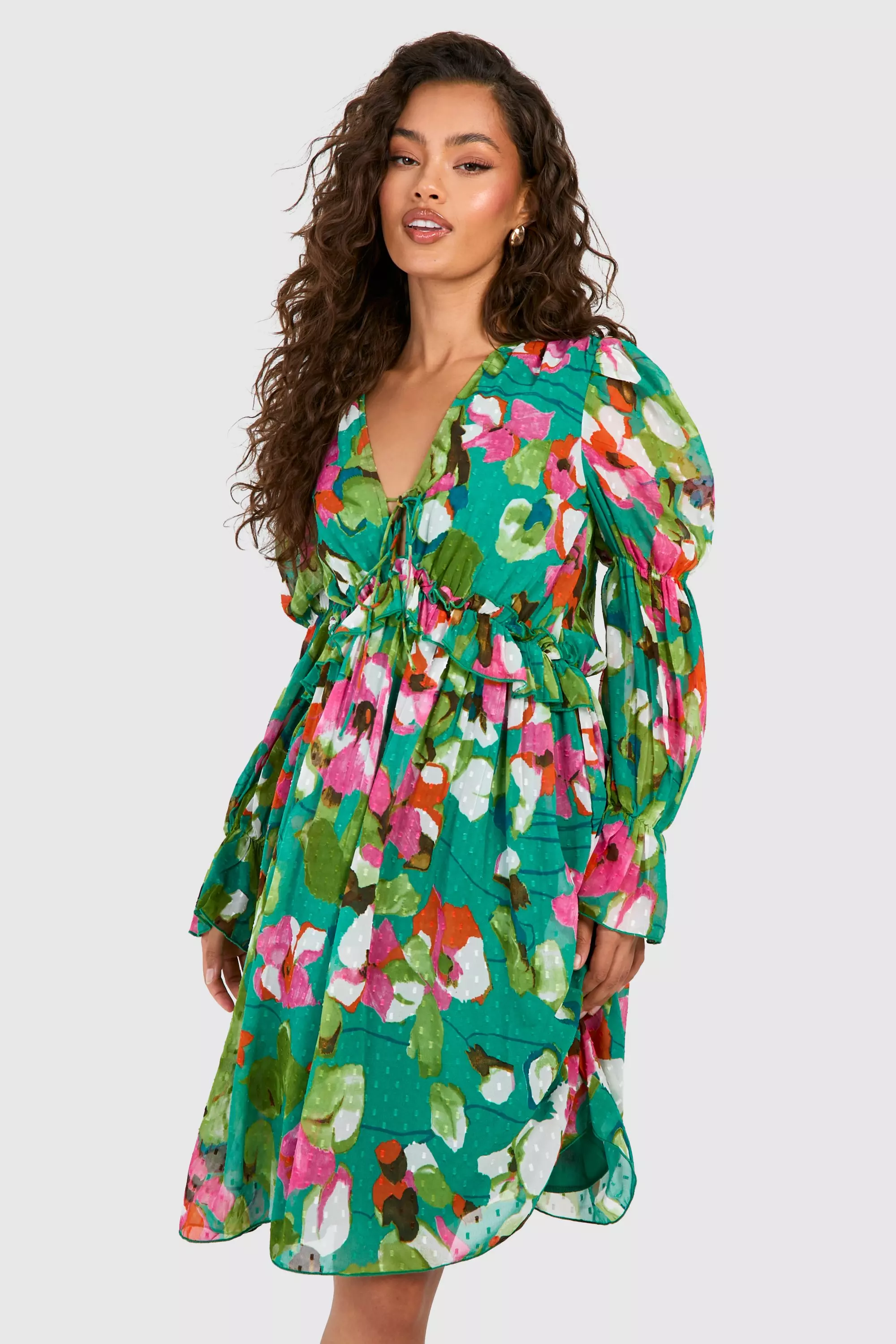 Green Floral Dobby Plunge Puff Sleeve Midaxi Dress alternative image