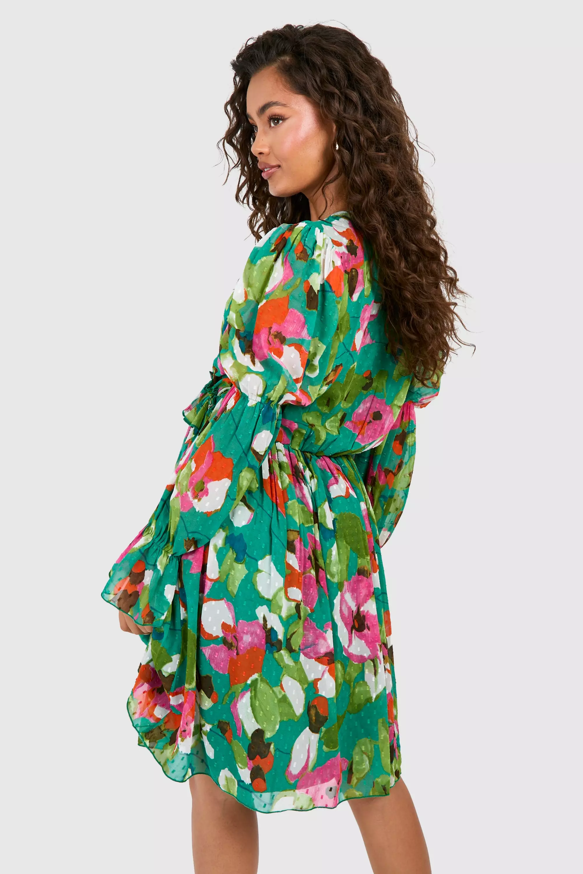 Green Floral Dobby Plunge Puff Sleeve Midaxi Dress alternative image