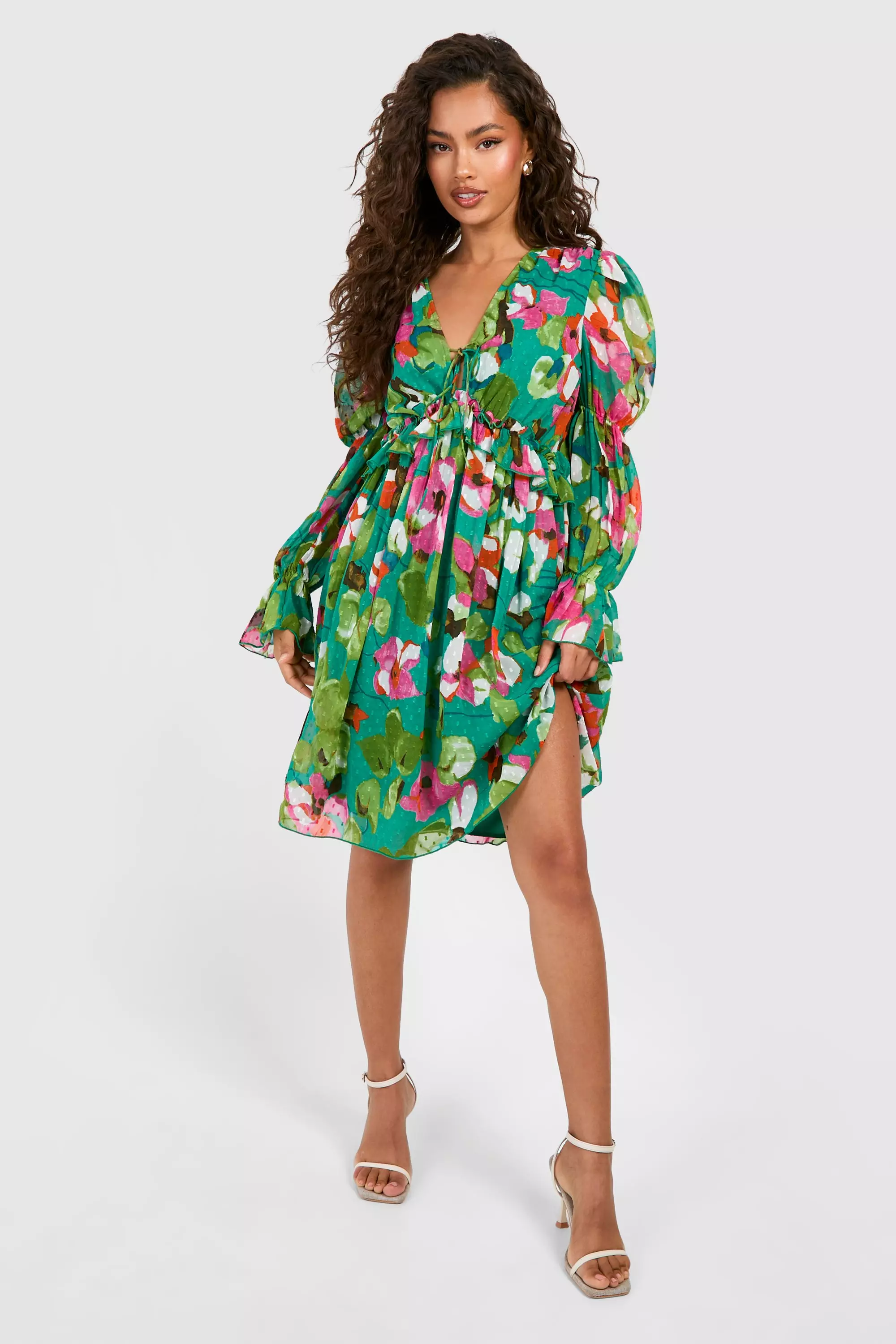 Green Floral Dobby Plunge Puff Sleeve Midaxi Dress alternative image