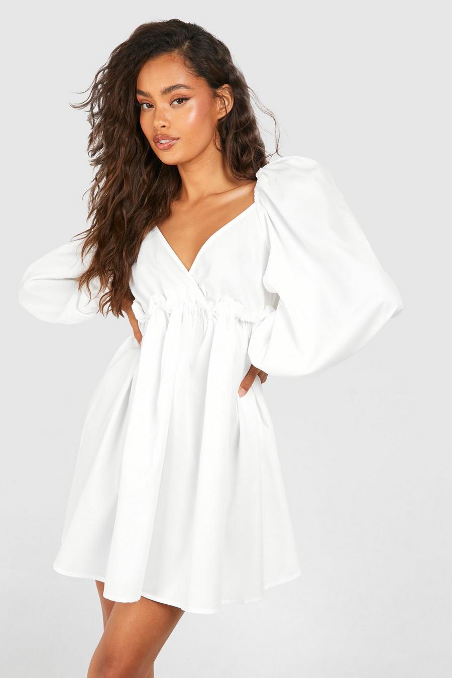 Smok-Kleid mit Puffärmeln und tiefem Ausschnitt, White image number 1