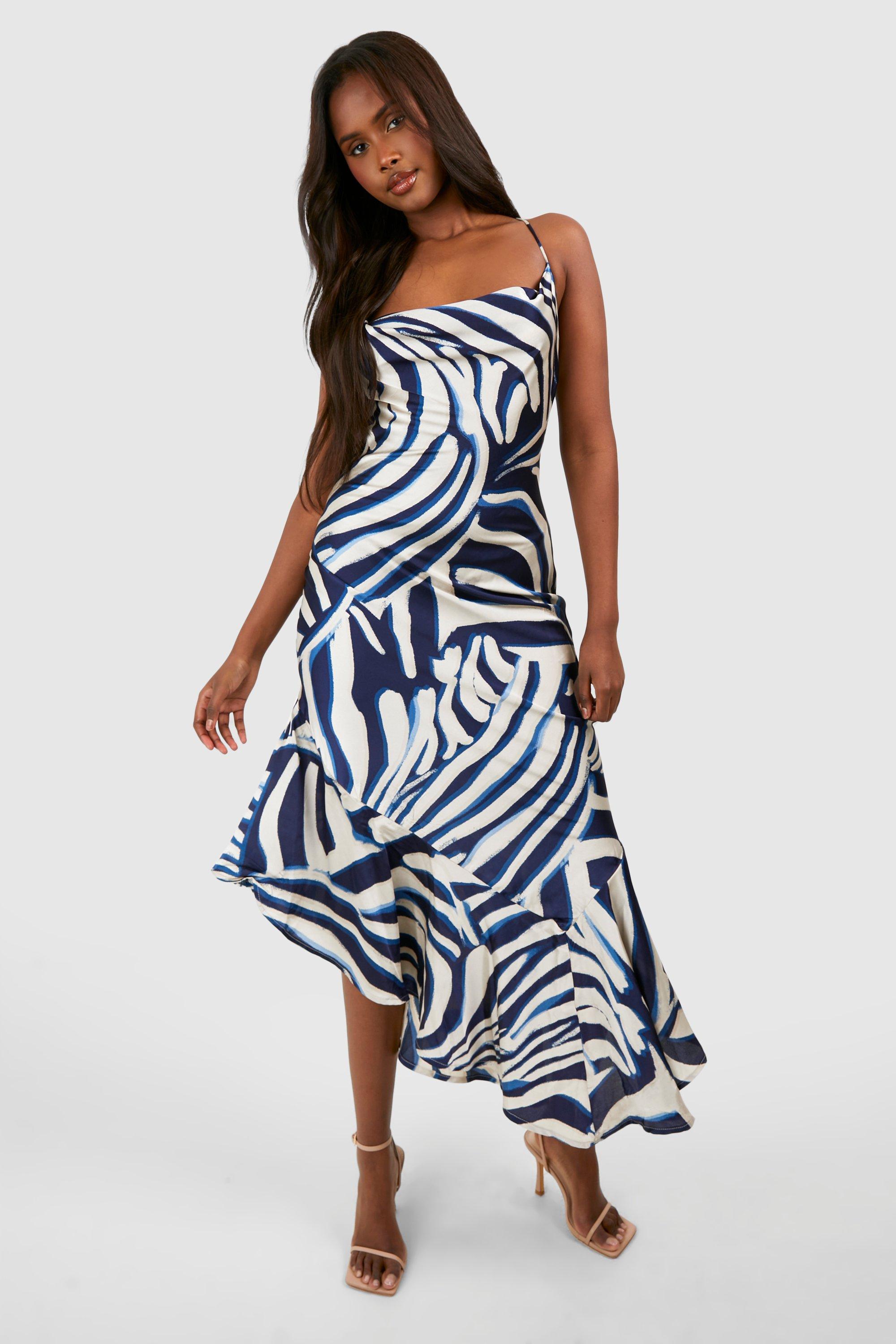 Robe longue asymetrique a col benitier et imprime zebre boohoo FR