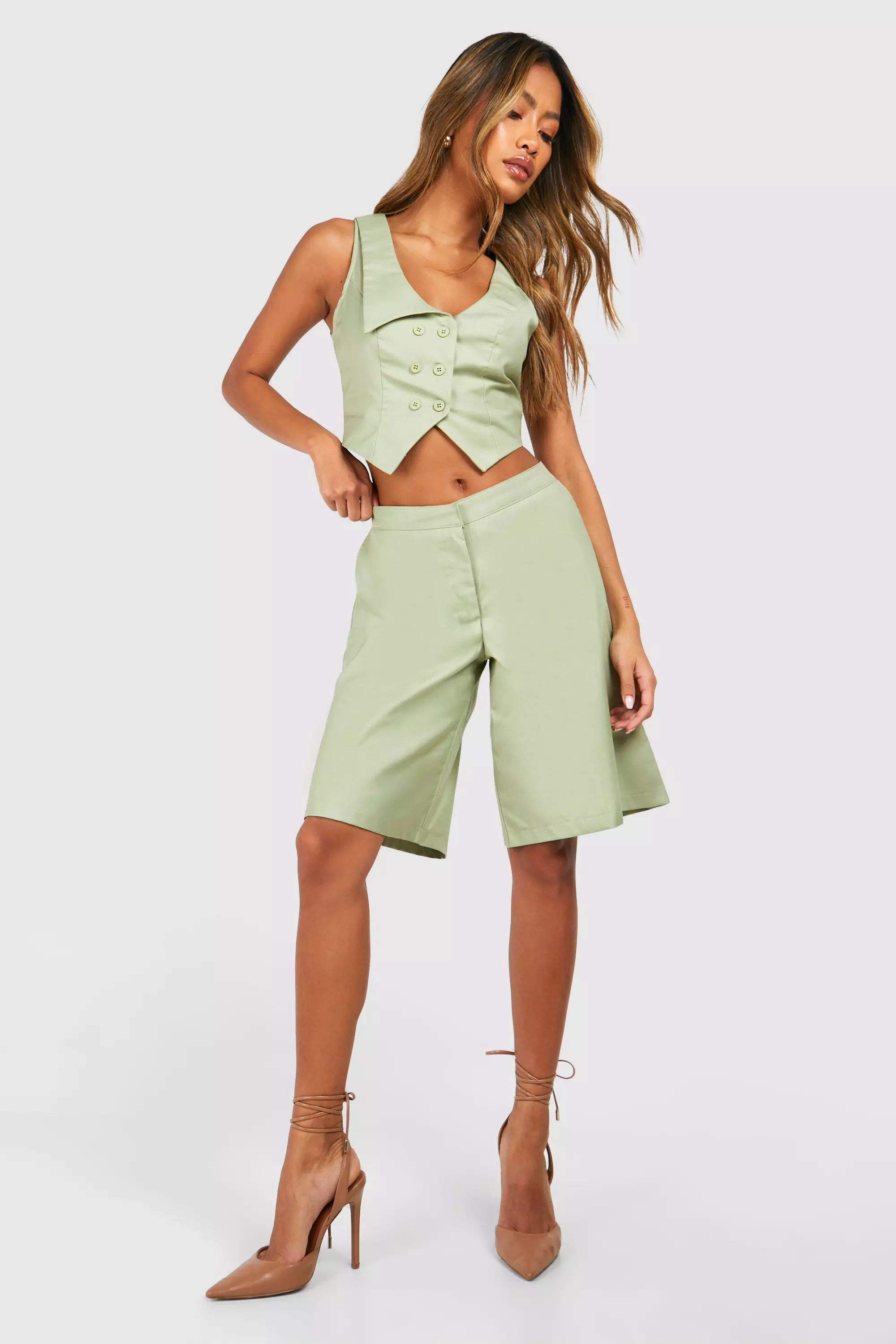 Sage Full Tailored Bermuda Short alternative image