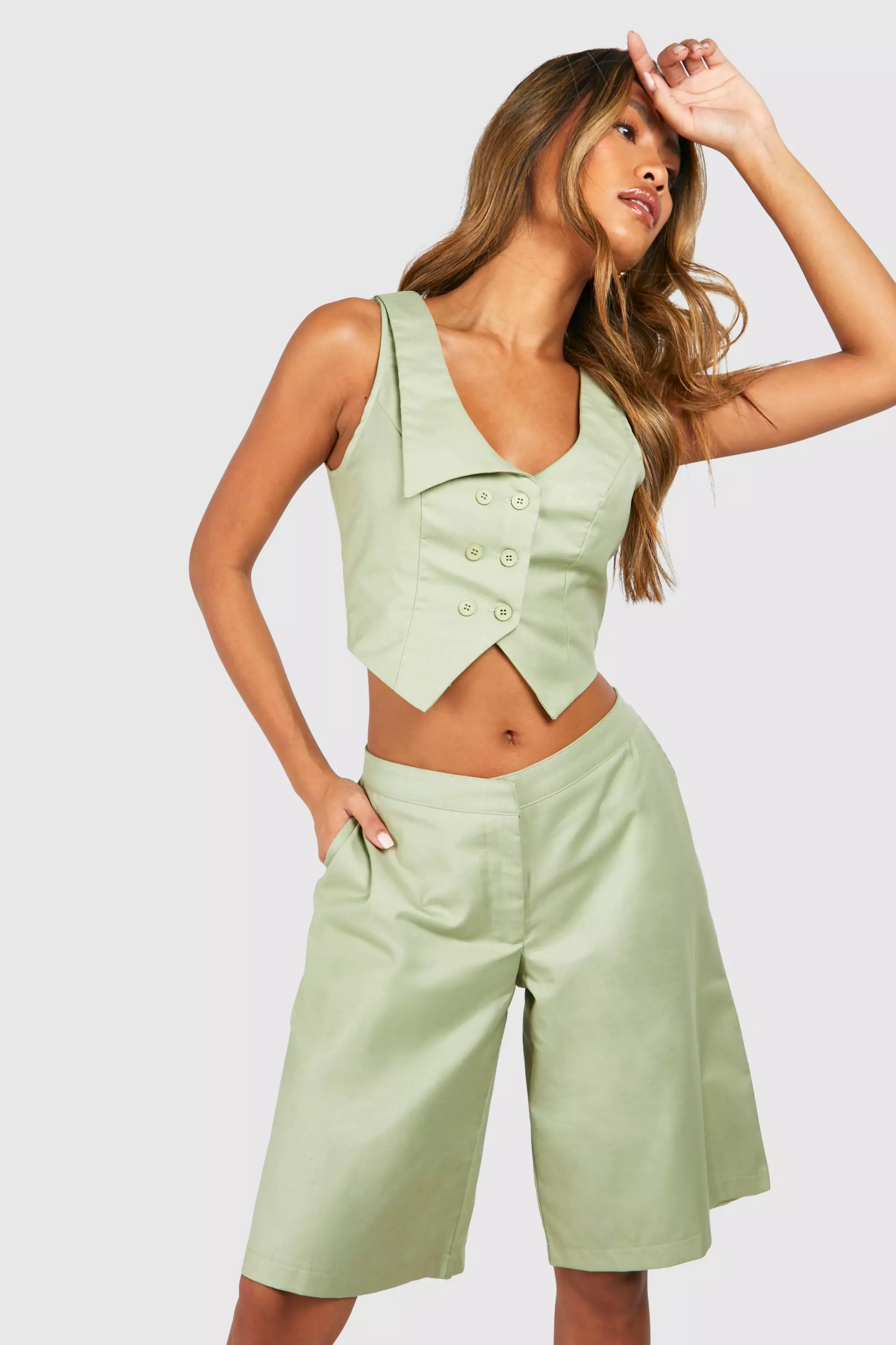 Sage Full Tailored Bermuda Short alternative image