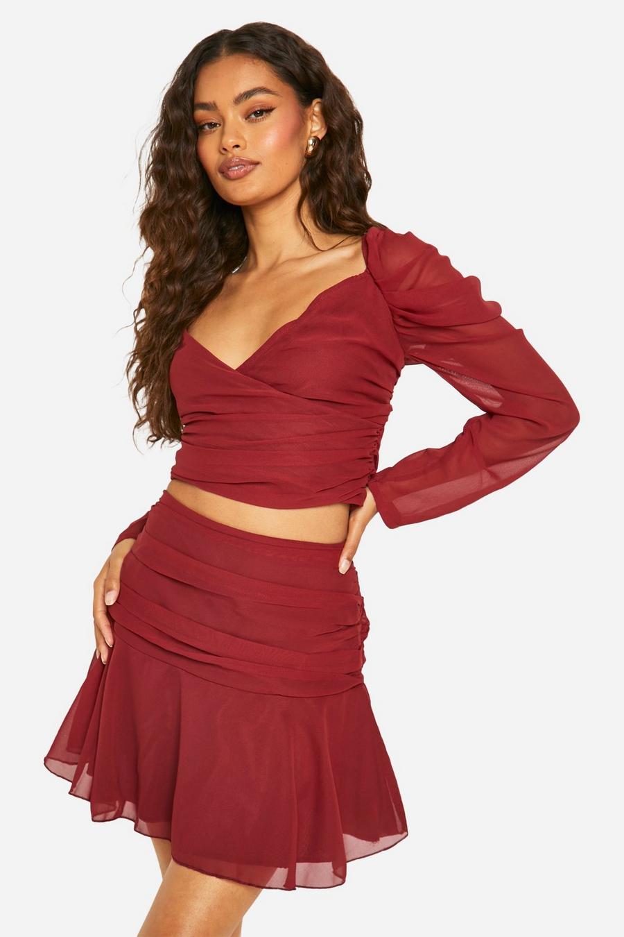 Red Chiffon Ruched Bust Puff Sleeve Crop image number 1
