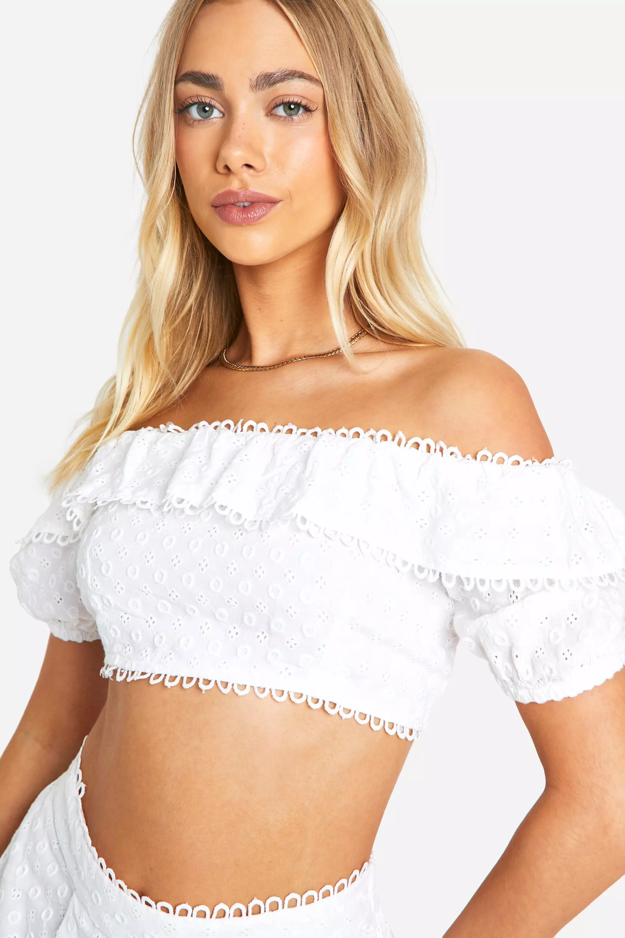 Ivory Broderie Bardot Top صورة بديلة