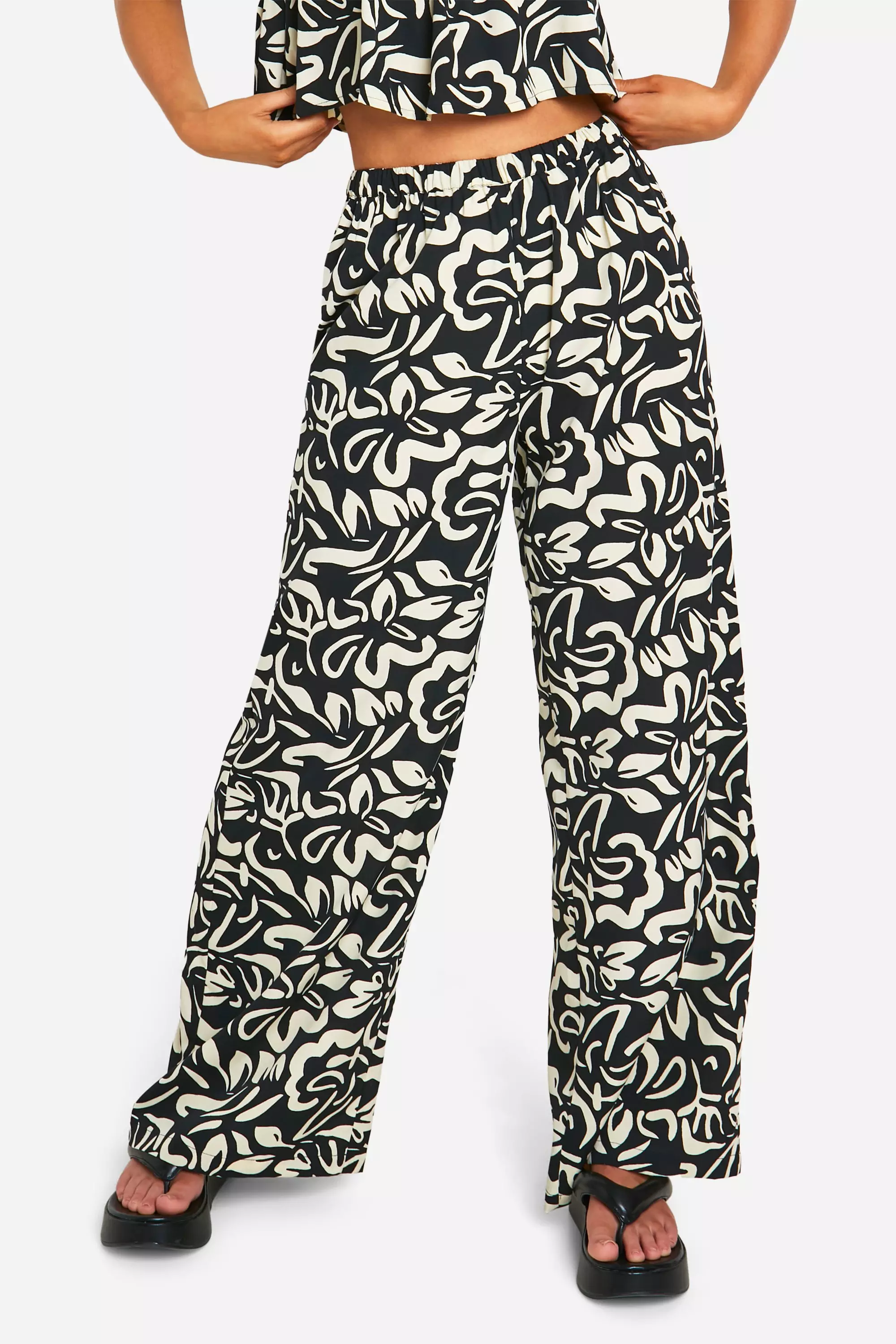 Mono Print Wide Leg Trouser alternative image
