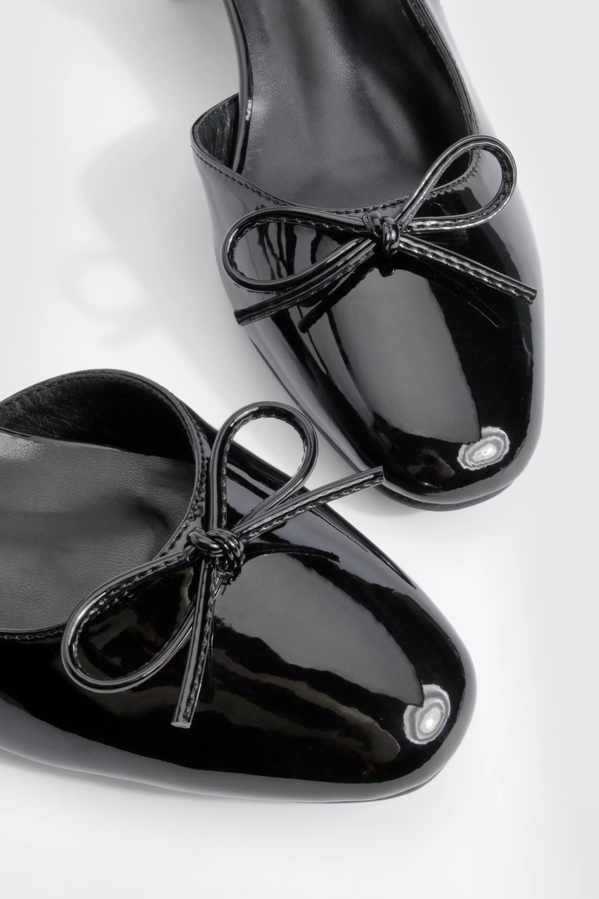 Black Low Block Heel Slingback Bow Ballets  alternative image