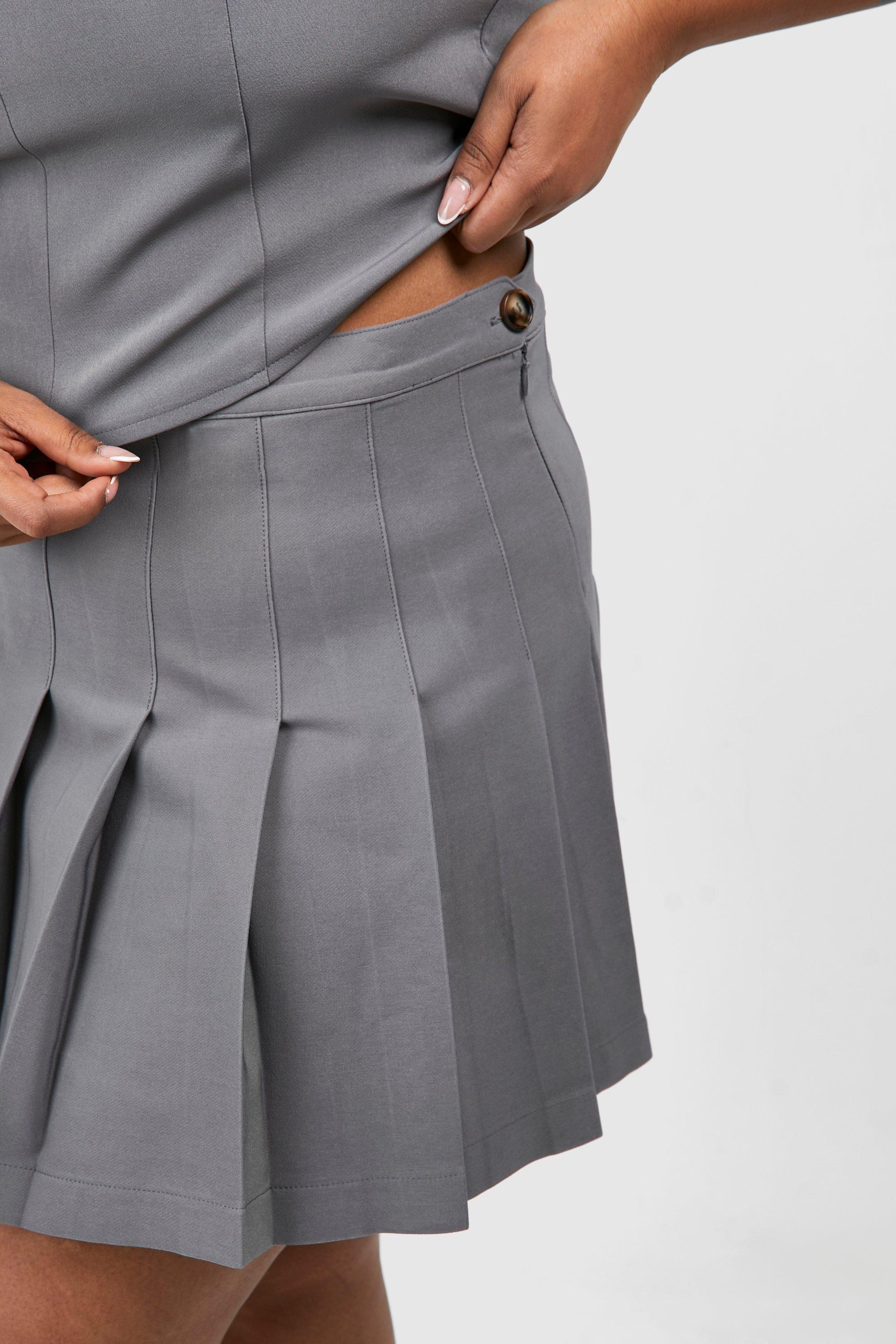 Boohoo grey hotsell pleated skirt