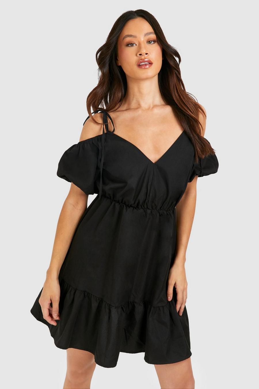 Vestido Tall holgado escalonado de tela con escote de pico, Black image number 1