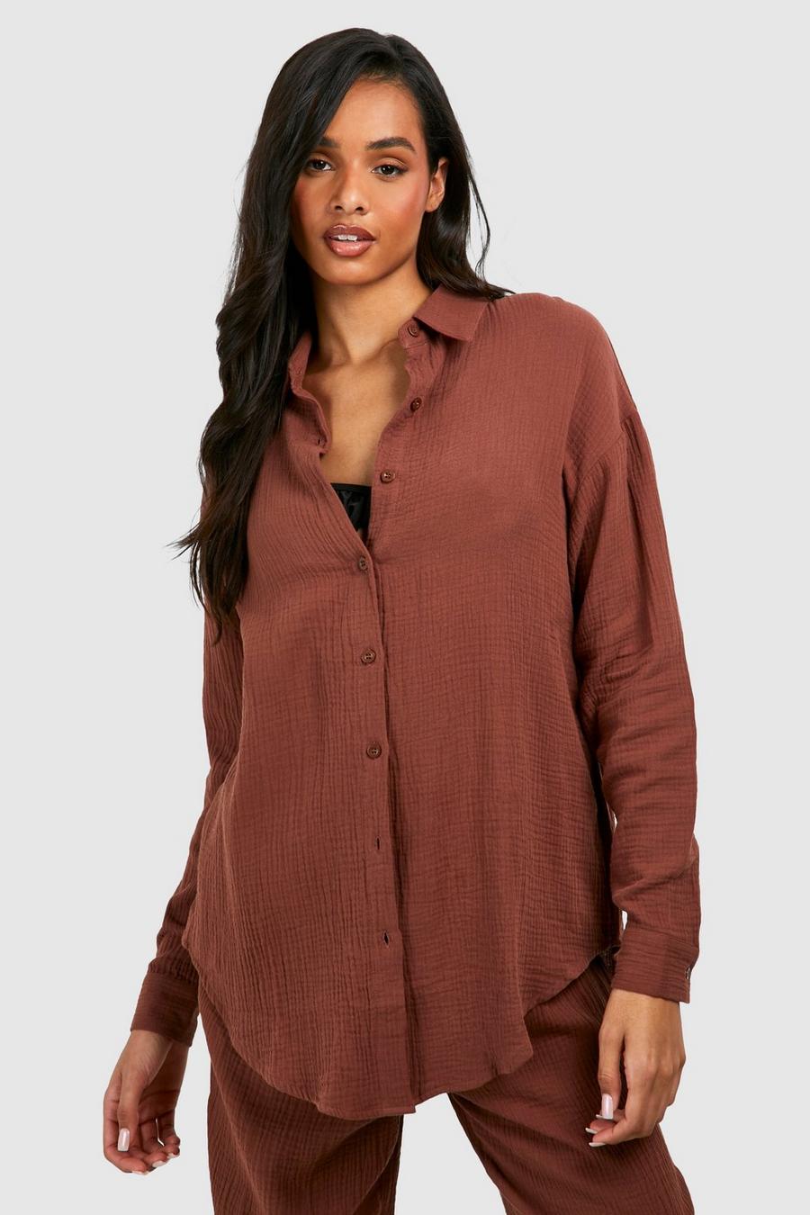 Camisa Tall oversize de algodón fruncida para la playa, Chocolate image number 1