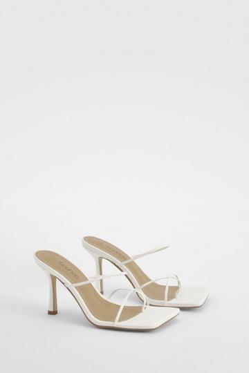 Wide Width Asymmetric Toe Post Square Toe Heeled Mules white