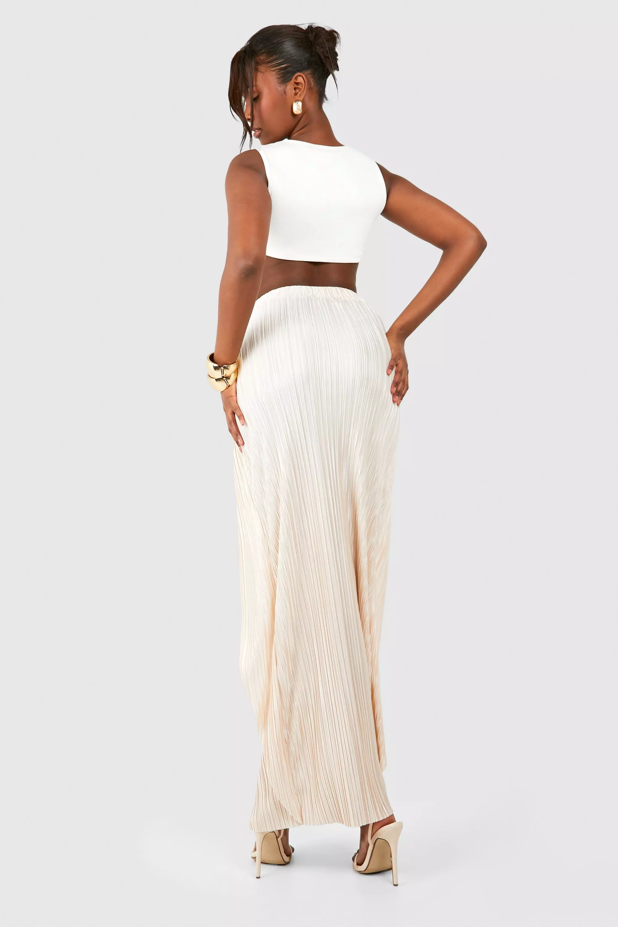 Silver Wrap Plisse Maxi Skirt  صورة بديلة
