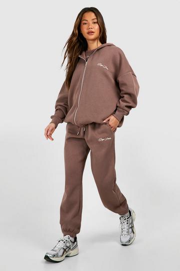 Brown Dsgn Studio Embroidered Oversized Cuffed Jogger