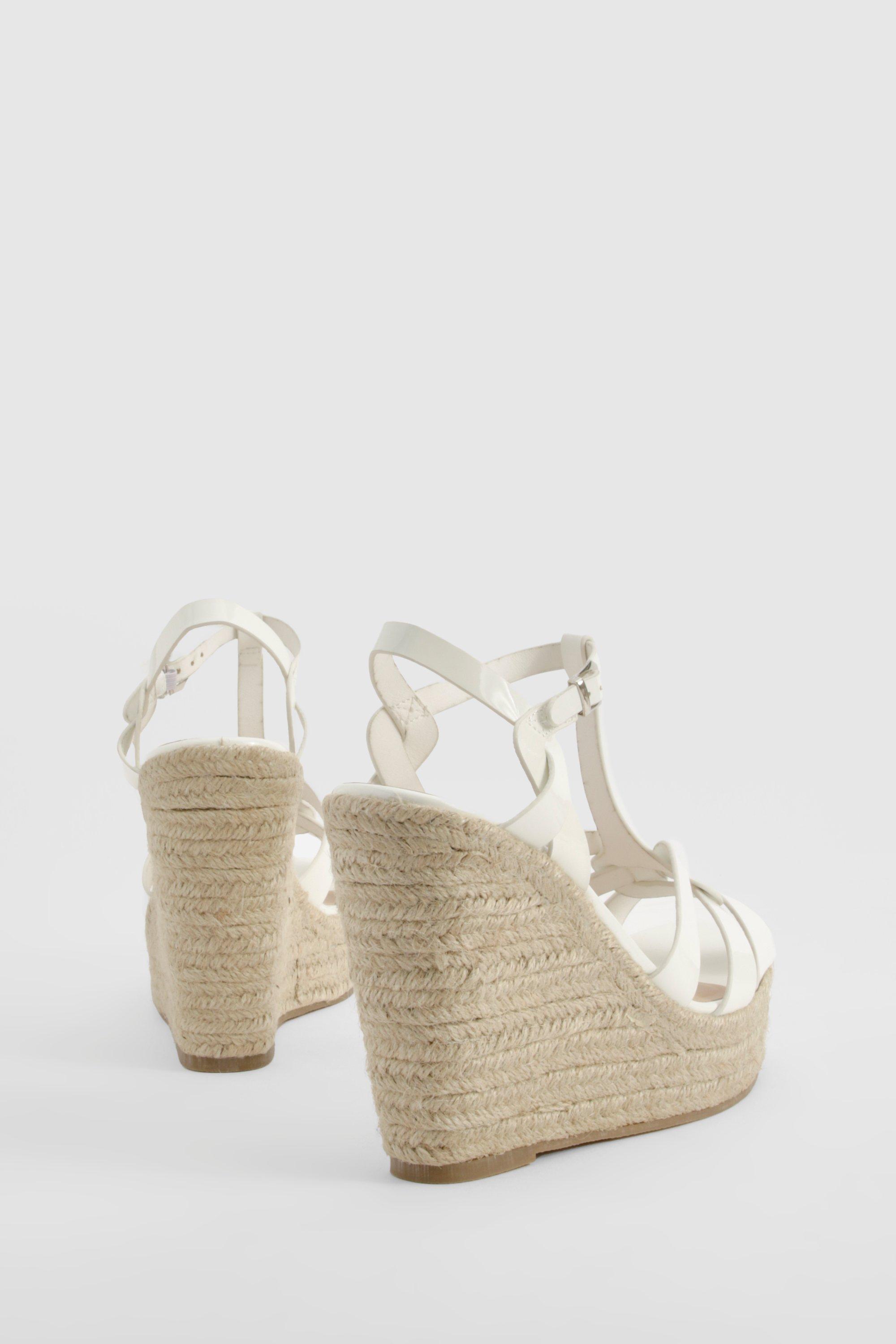 Boohoo shops white wedges