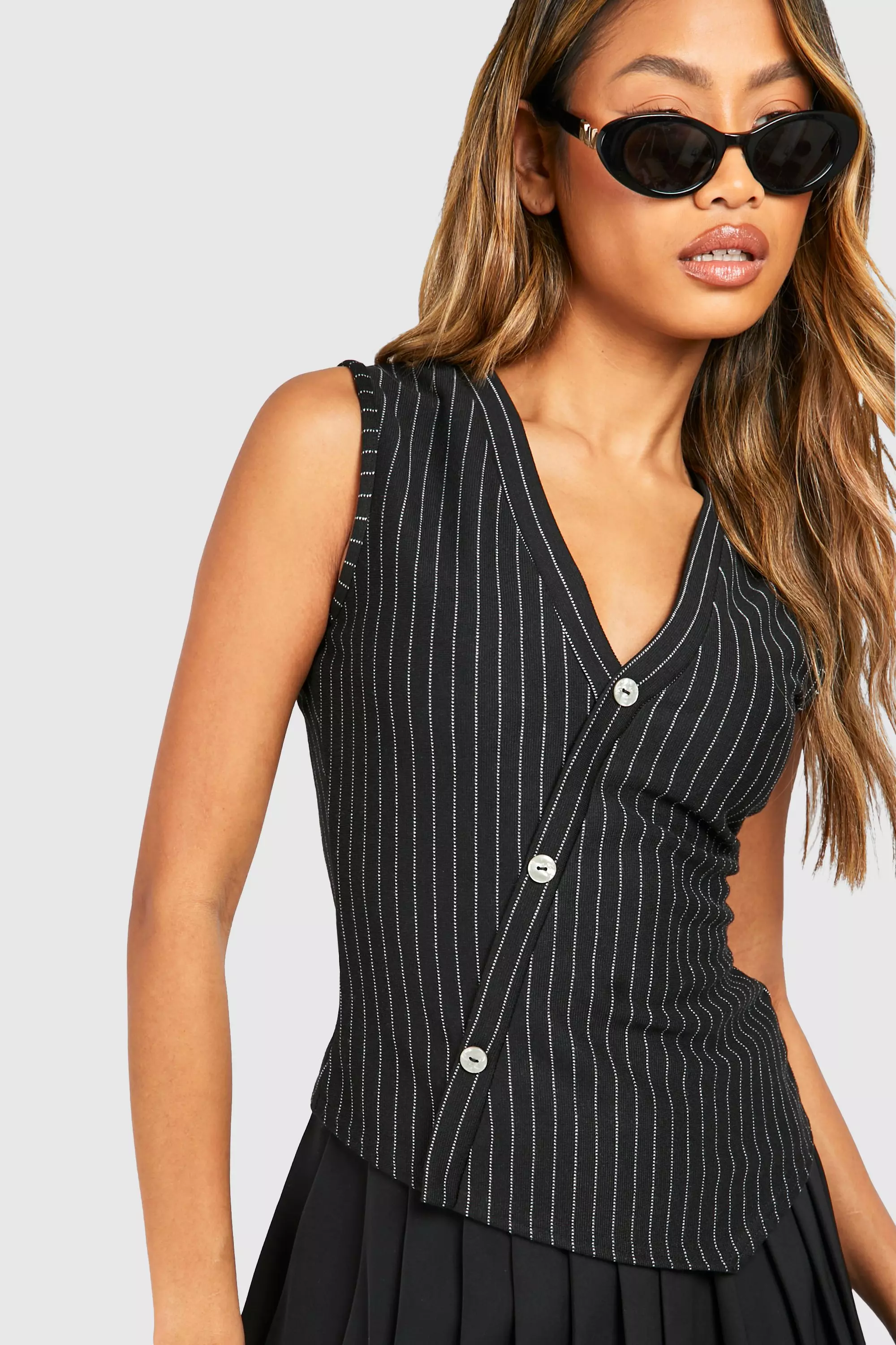 Black Stripe Asymmetric Waistcoat صورة بديلة