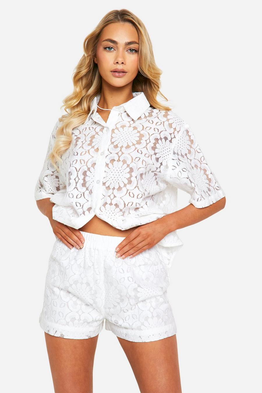 White Broderie Lace Short  image number 1
