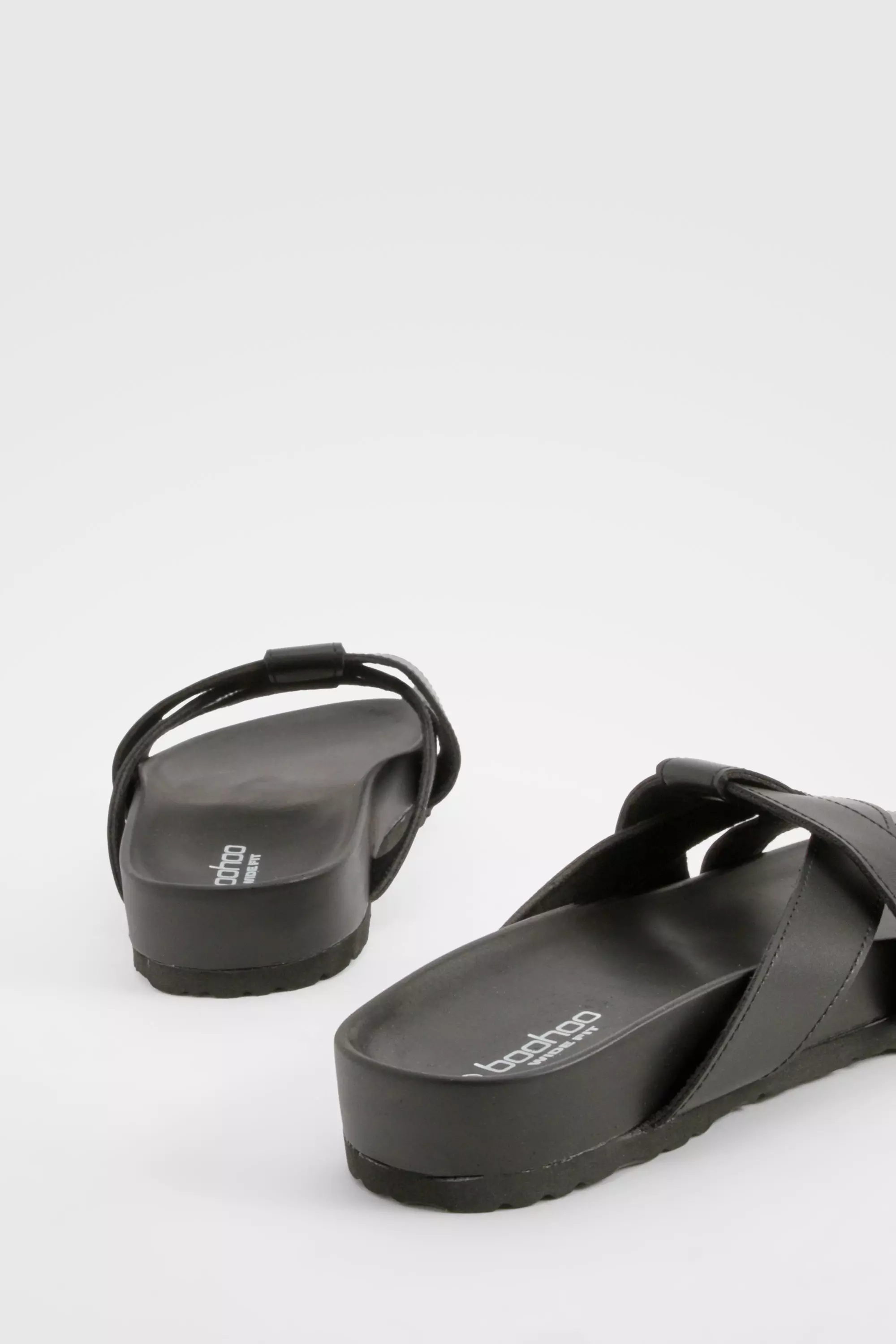 Black Wide Fit Twist Front Sliders alternative image