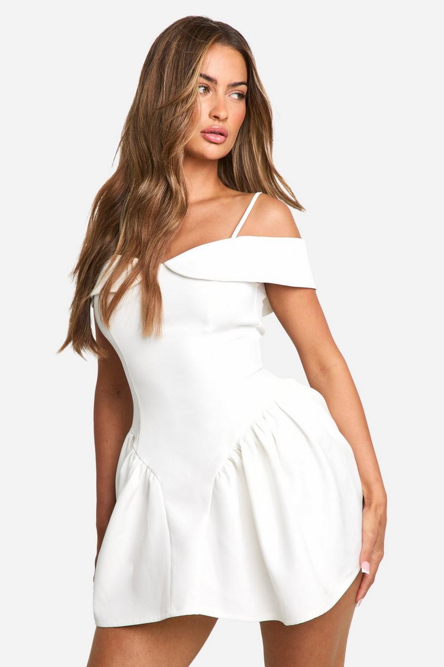 Ivory Kort bandeau-klänning med kjol