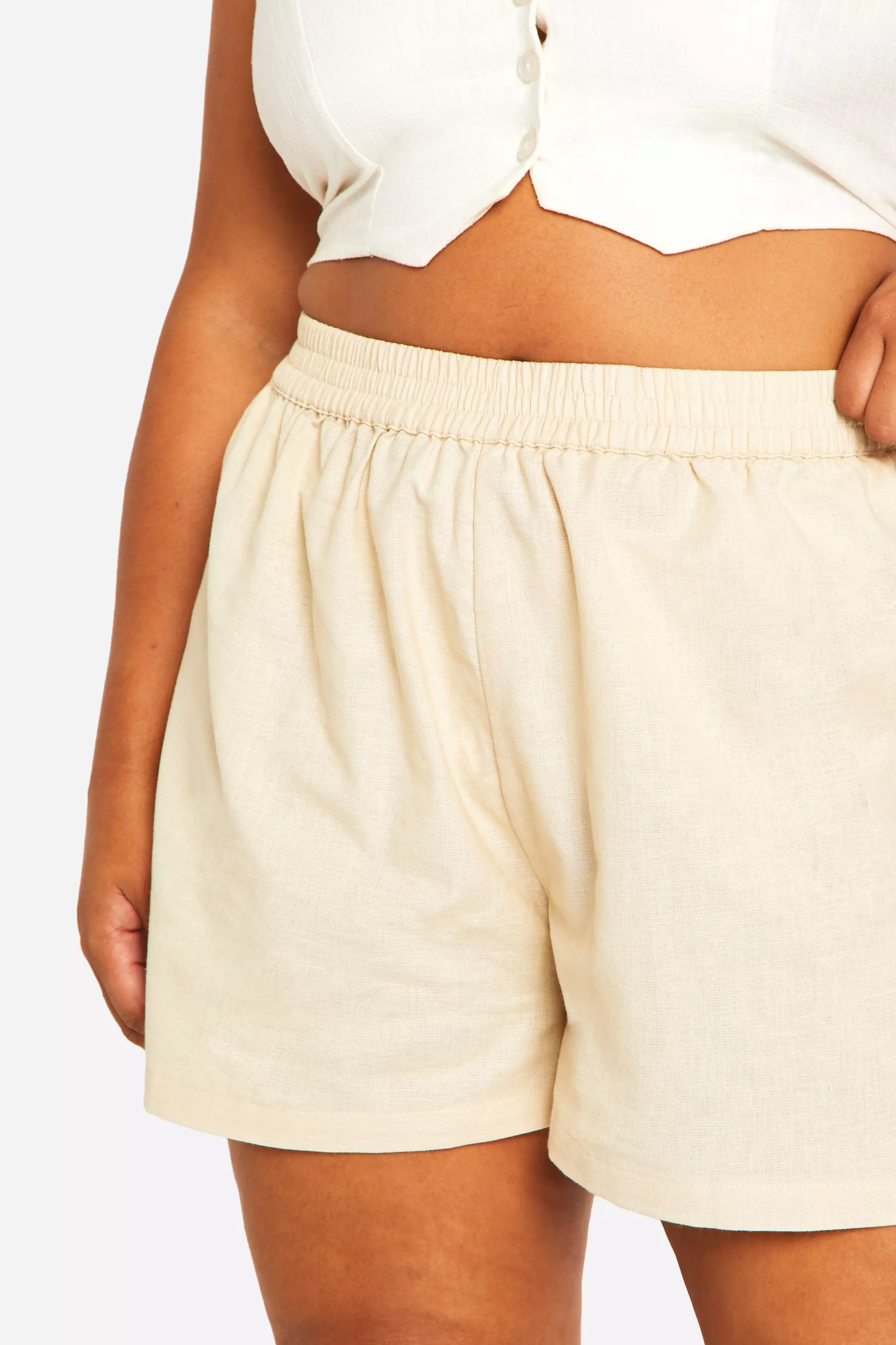 Stone Plus Linen Blend Flippy Short alternative image