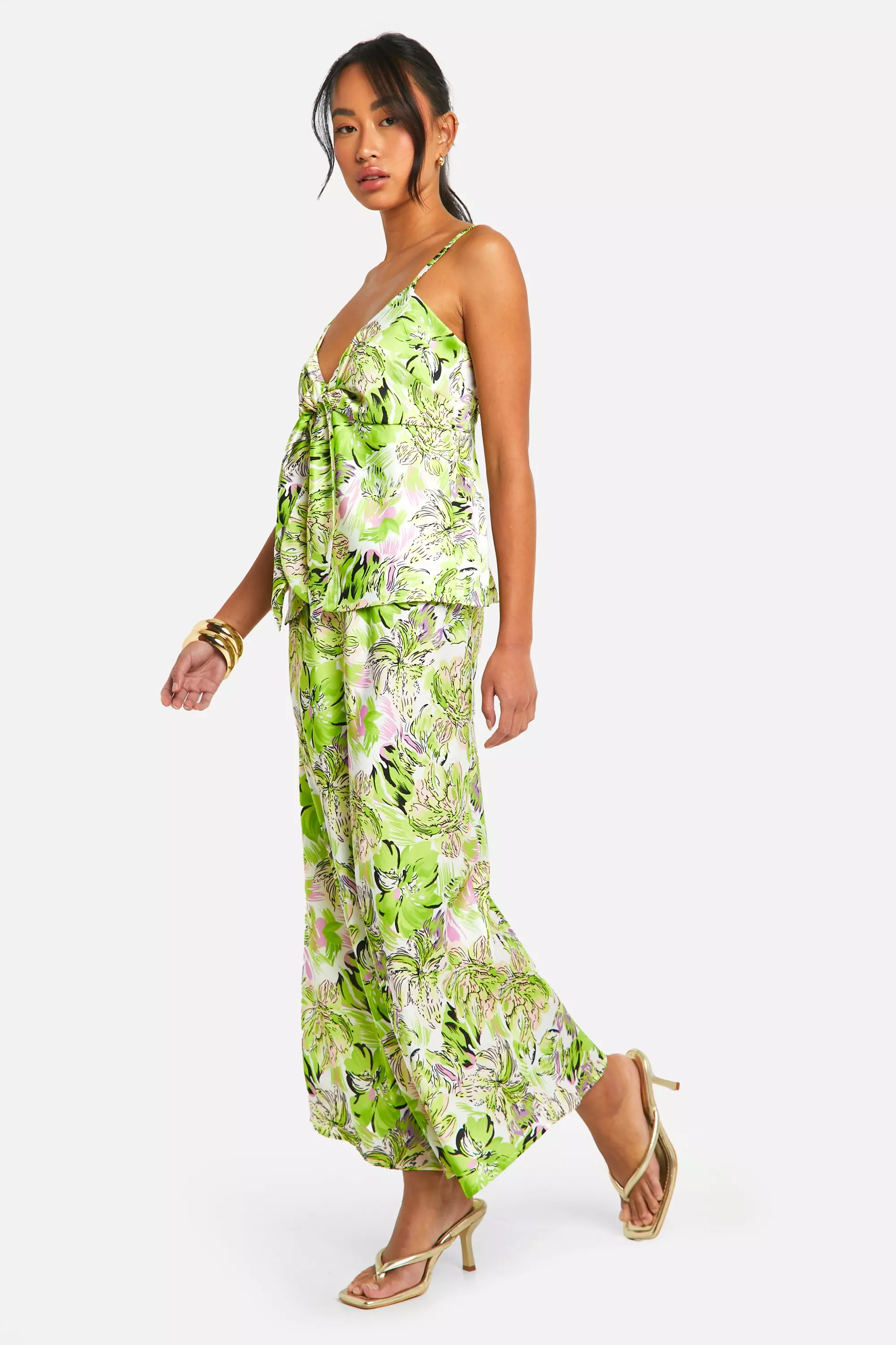 Chartreuse Floral Satin Knot Front Cami & Bias Midi Skirt صورة بديلة