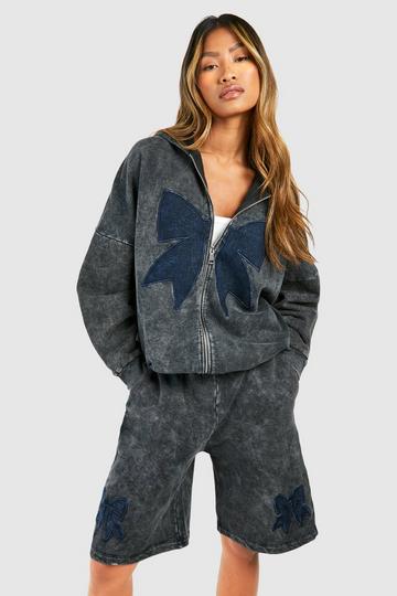 Acid Wash Denim Bow Applique Sweat Sweat Short charcoal