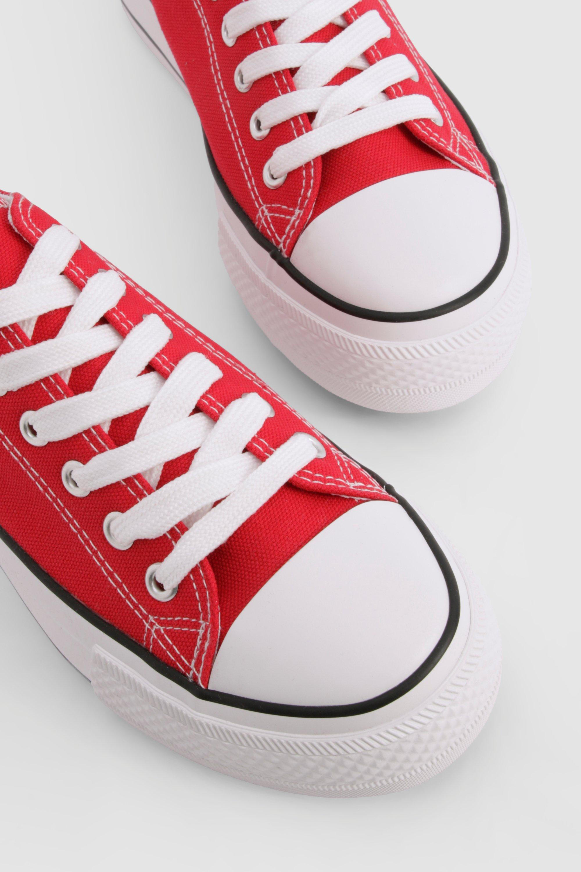 Scarpe da ginnastica basse con lacci e zeppa