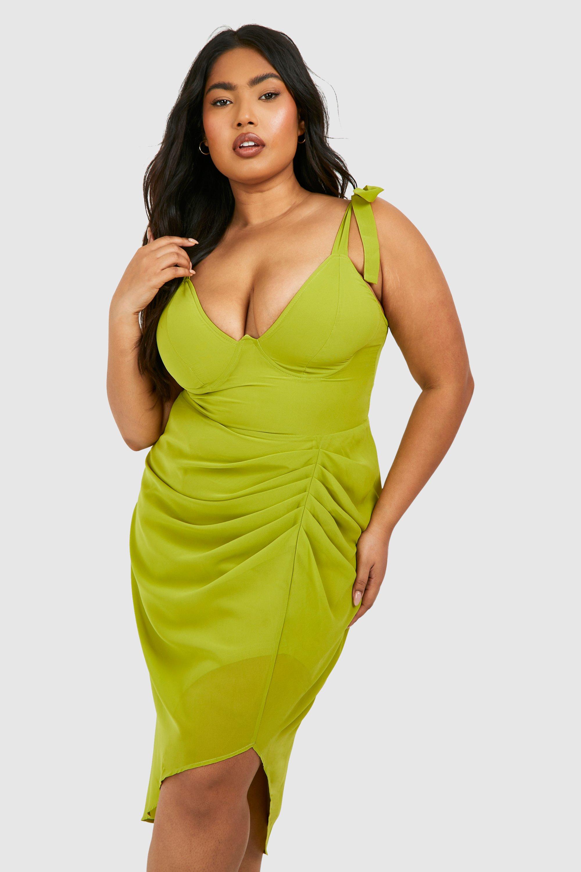 Plus size model boohoo best sale