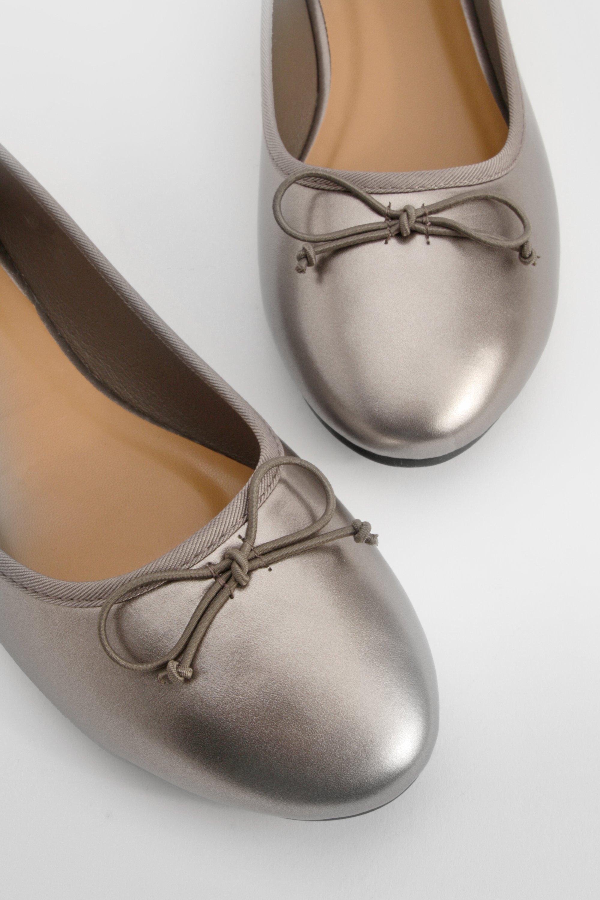 Dark best sale silver flats