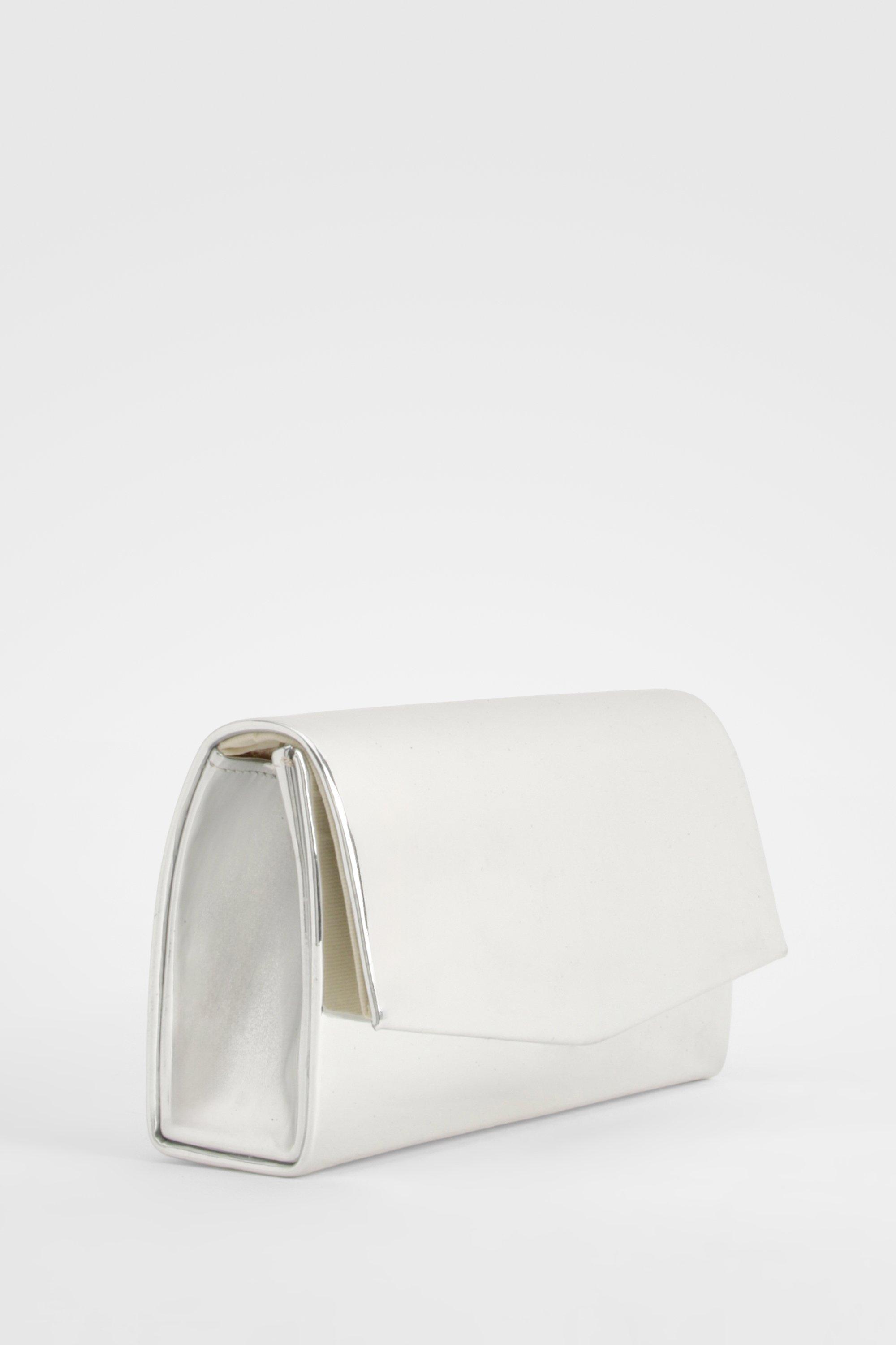 Pochette strutturata color argento a specchio