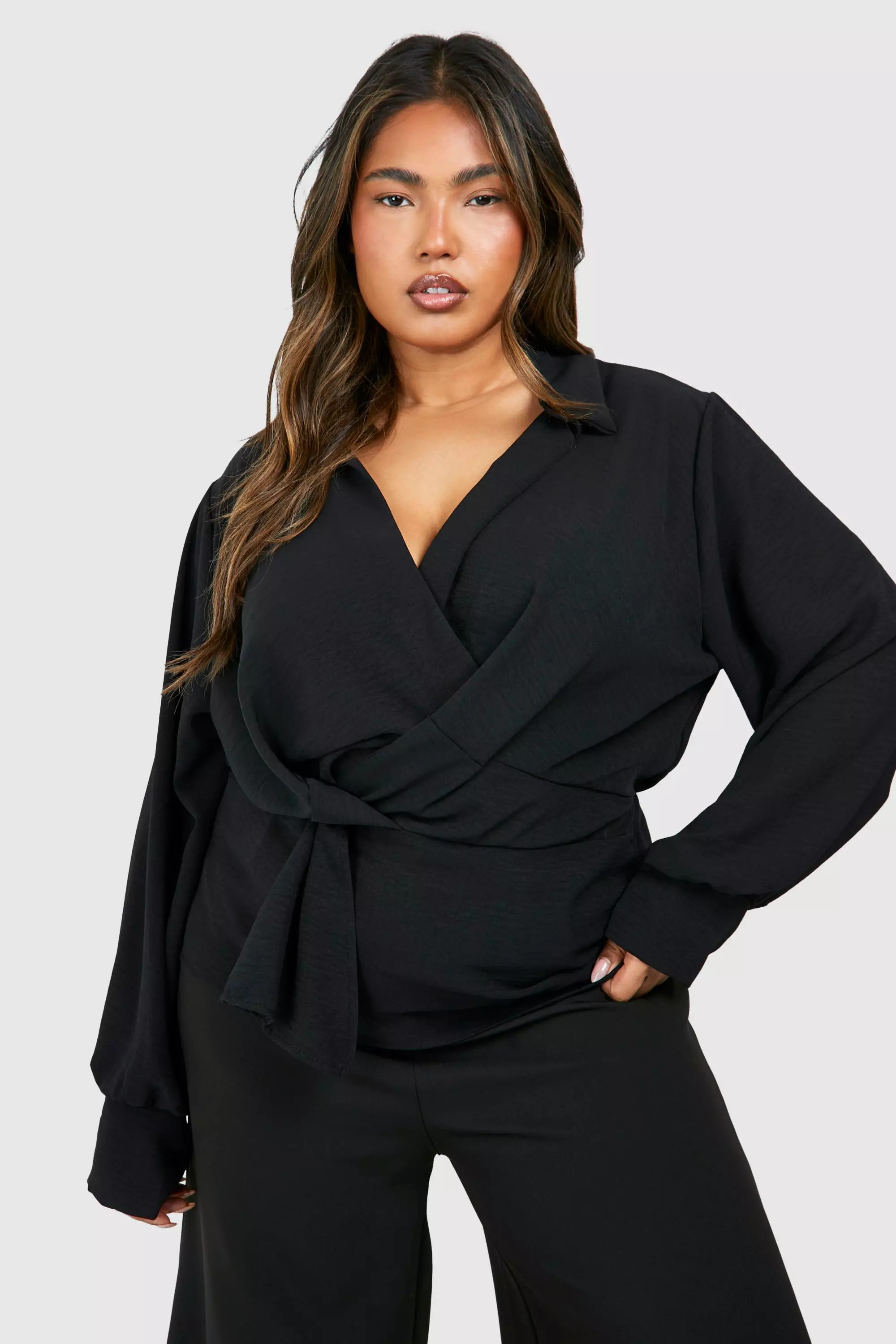 Black Plus Knot Tie Ruched Shirt صورة بديلة