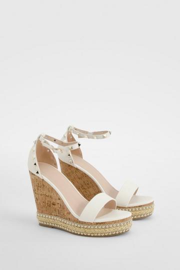 Stud Detail 2 Part Wedges white