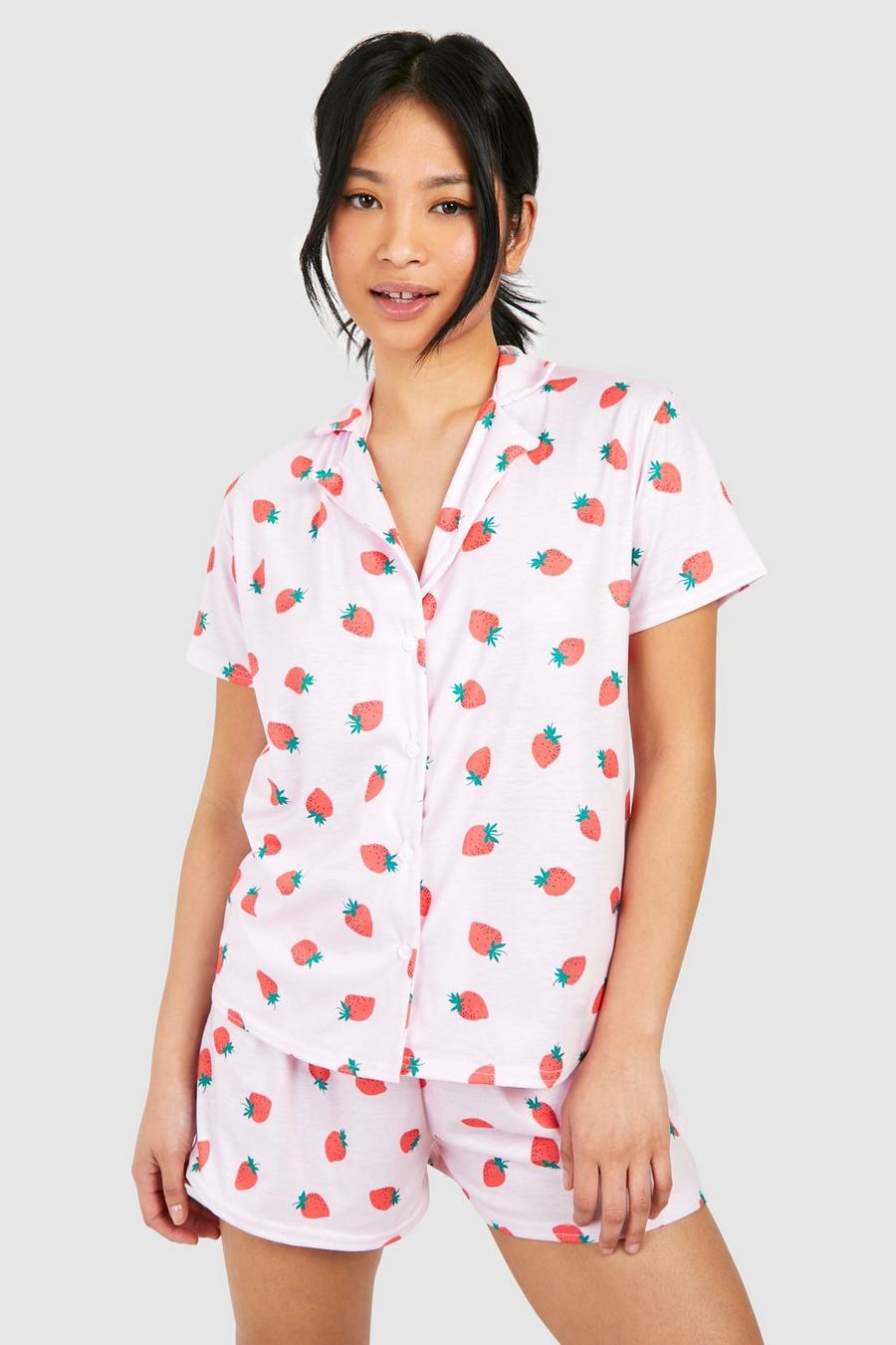 Set pigiama corto Petite in 3 pezzi con stampa di fragole, Pink image number 1