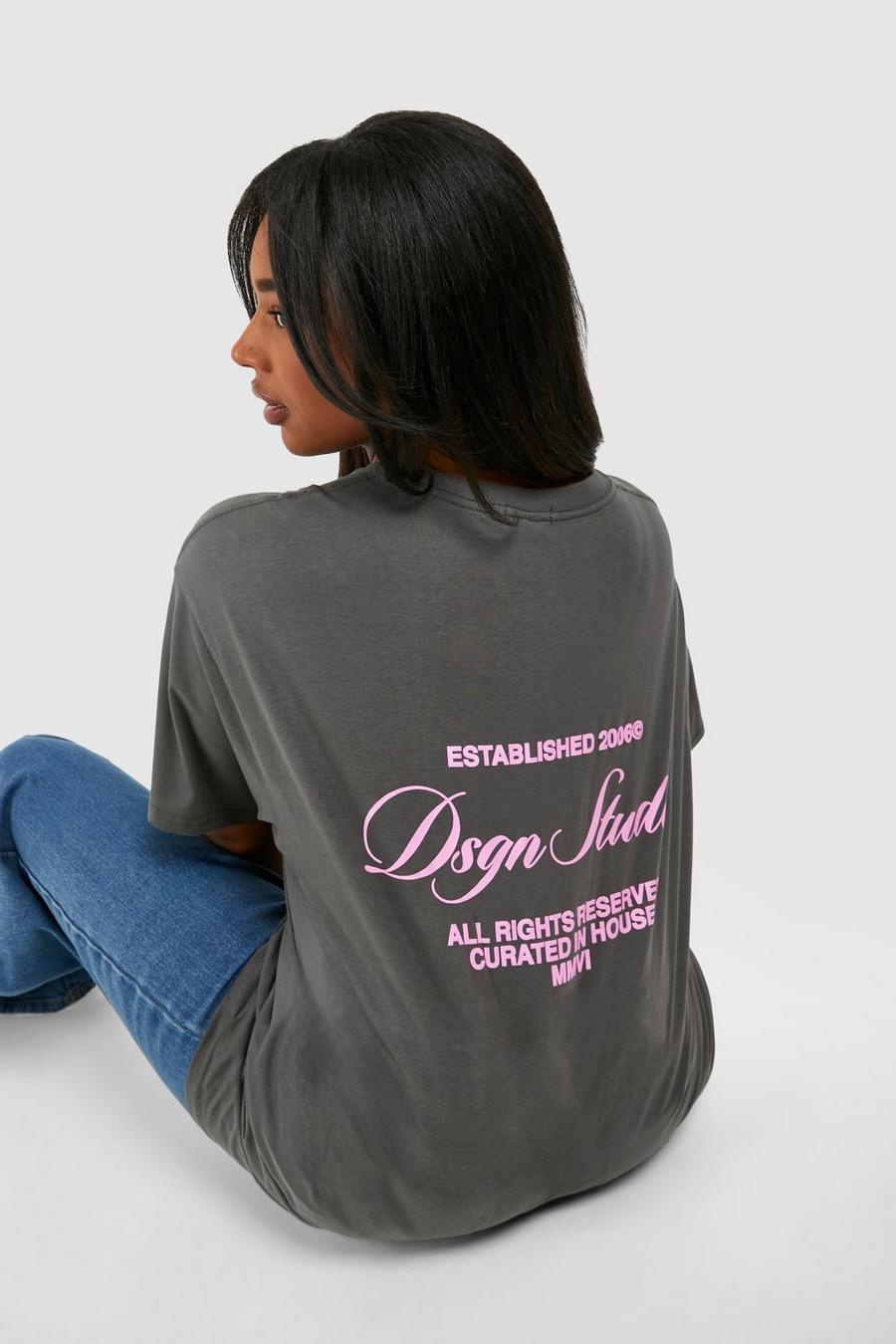 Camiseta Plus con estampado Dsgn Studio en la espalda, Charcoal image number 1