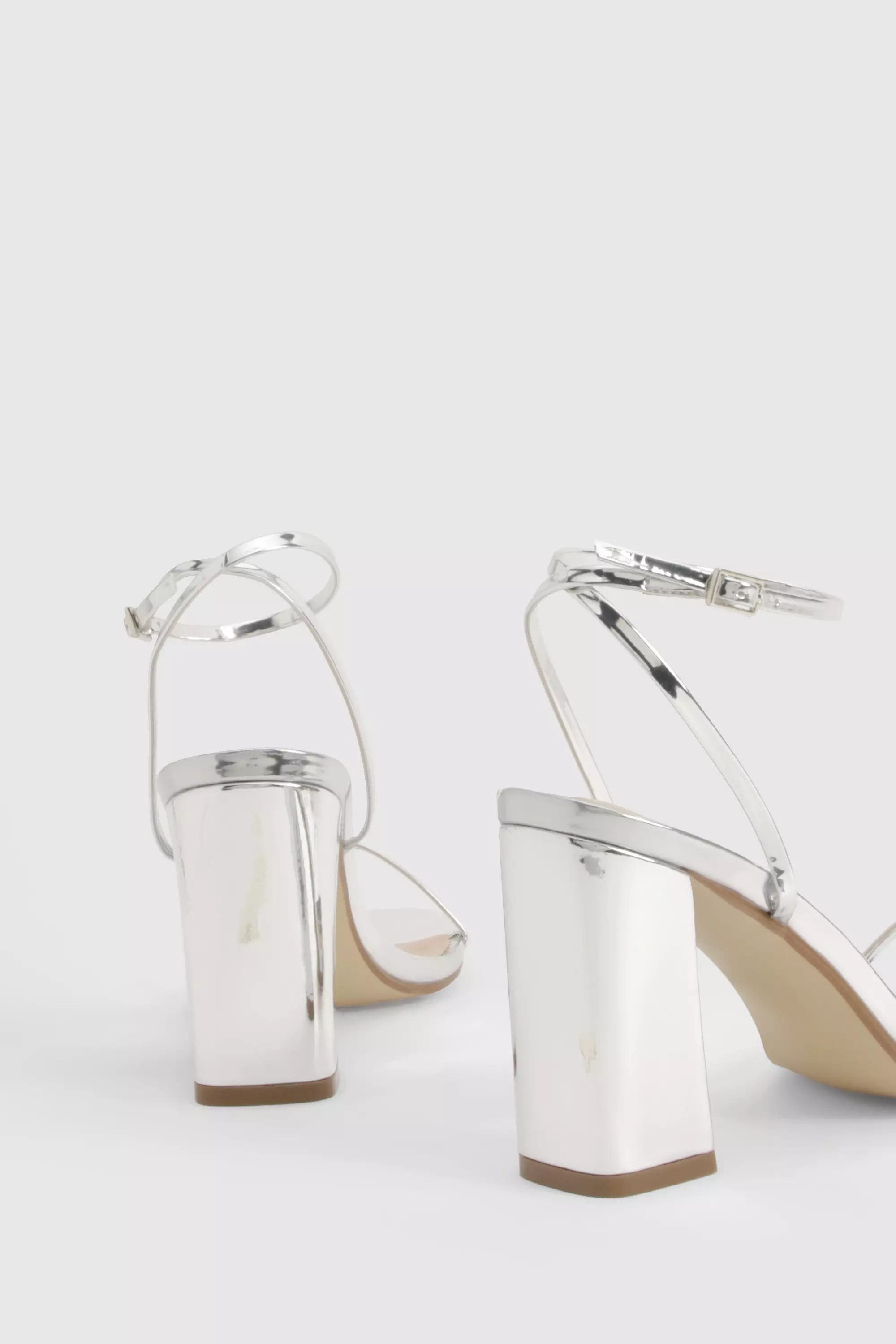 Silver Metallic Patent Block Heel Two Part Sandals   صورة بديلة