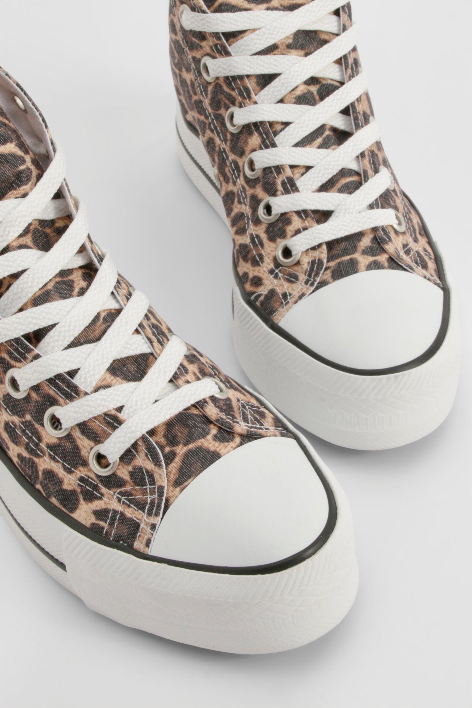 Leopard shops plimsolls