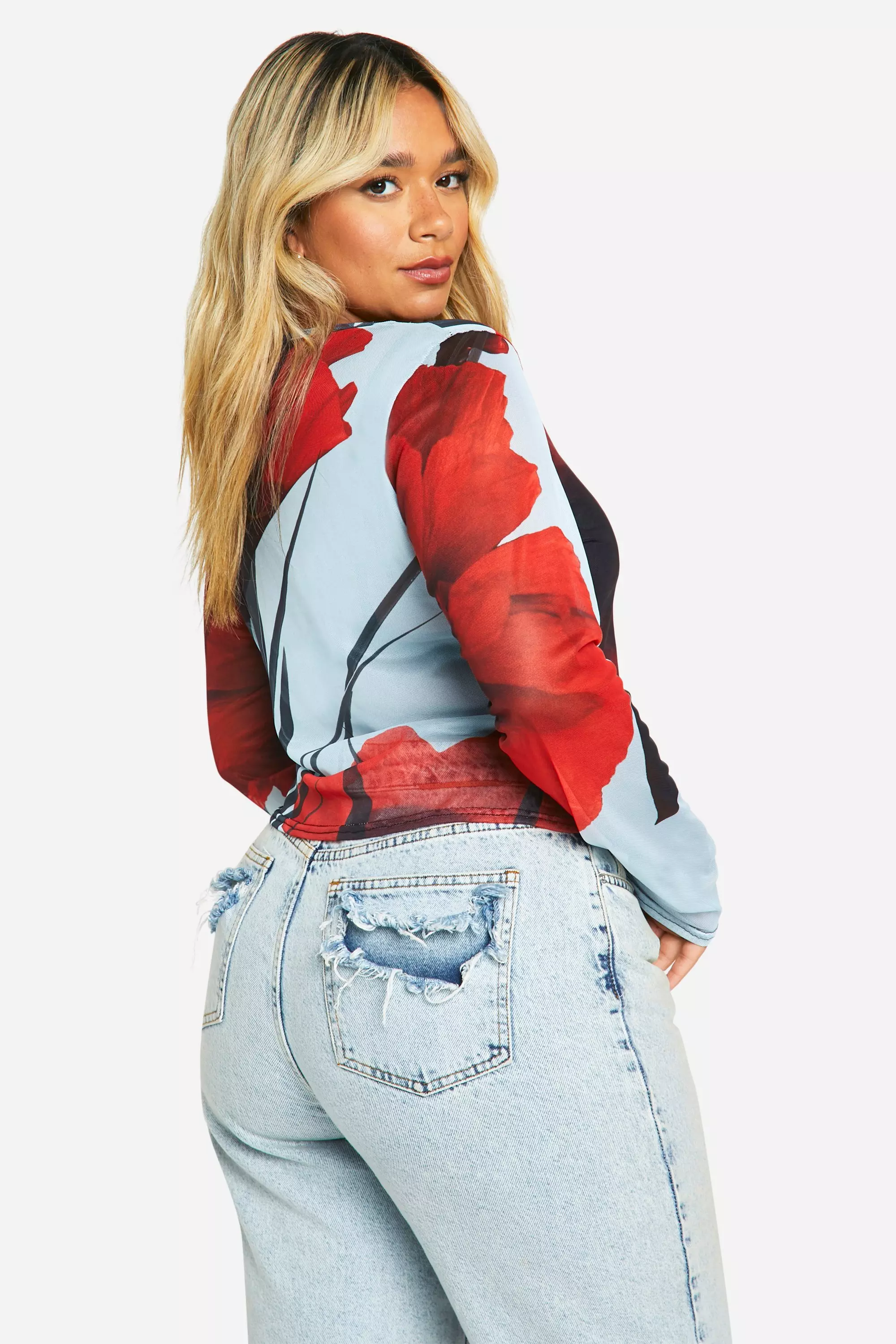 Plus Statement Flower Mesh Top  alternative image