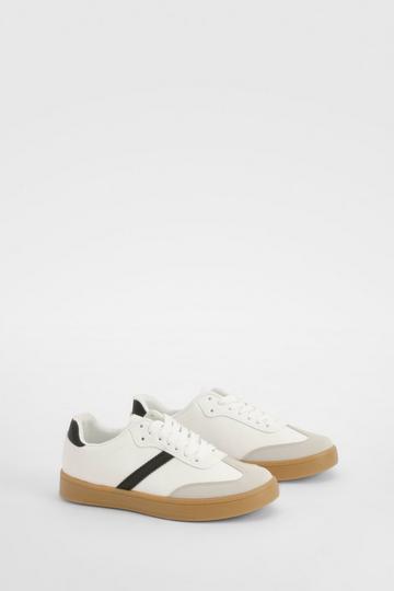 Contrast Gum Sole Sneakers white