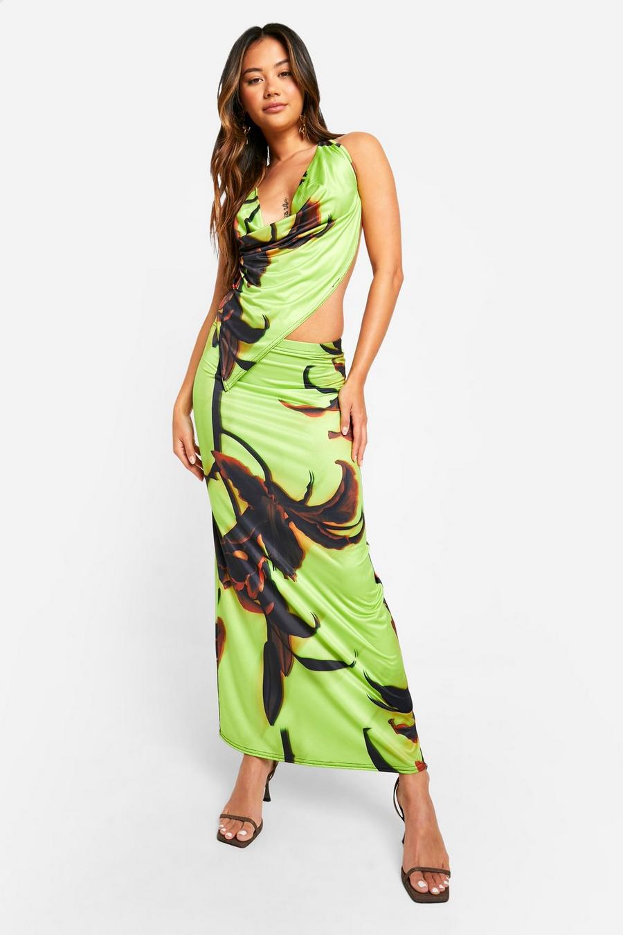 Falda maxi y camisola ceñida con escote plisado y estampado de flores, Lime image number 1