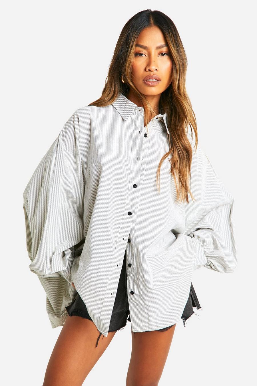Oversize Hemd mit schmalen Streifen und Volumen-Ärmeln, White