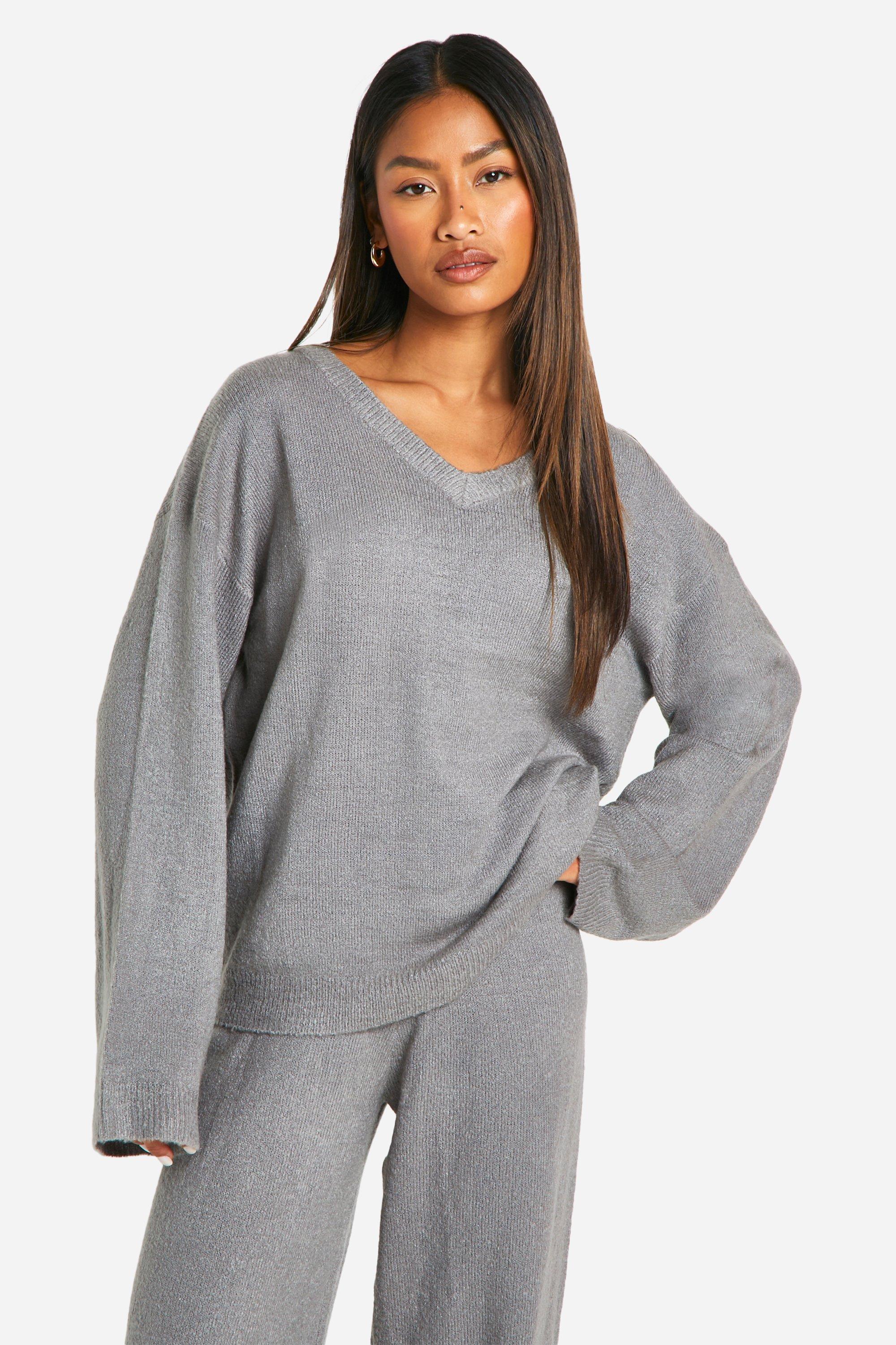 Ensemble en maille douce avec top a col V et pantalon large