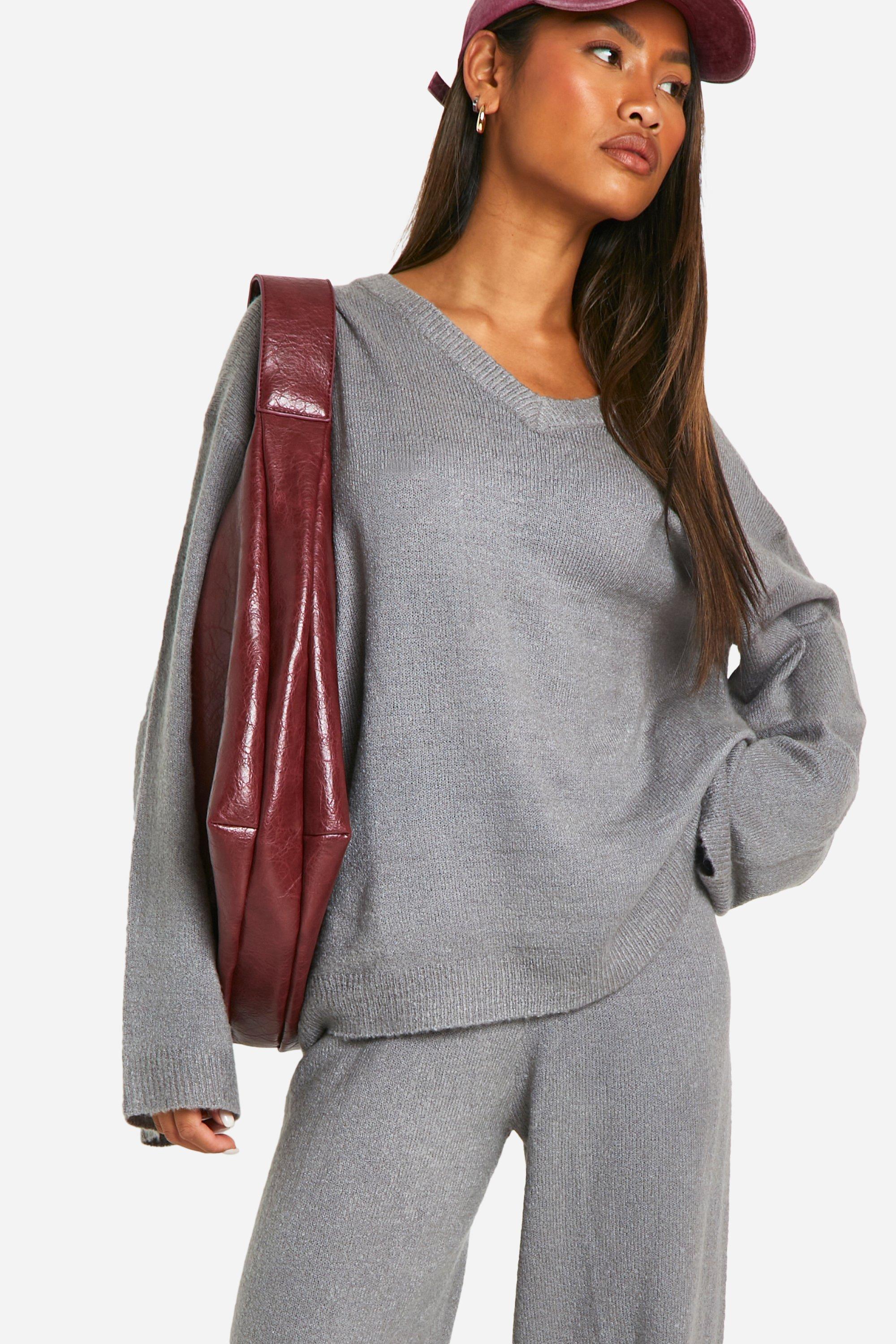 Ensemble en maille douce avec top a col V et pantalon large