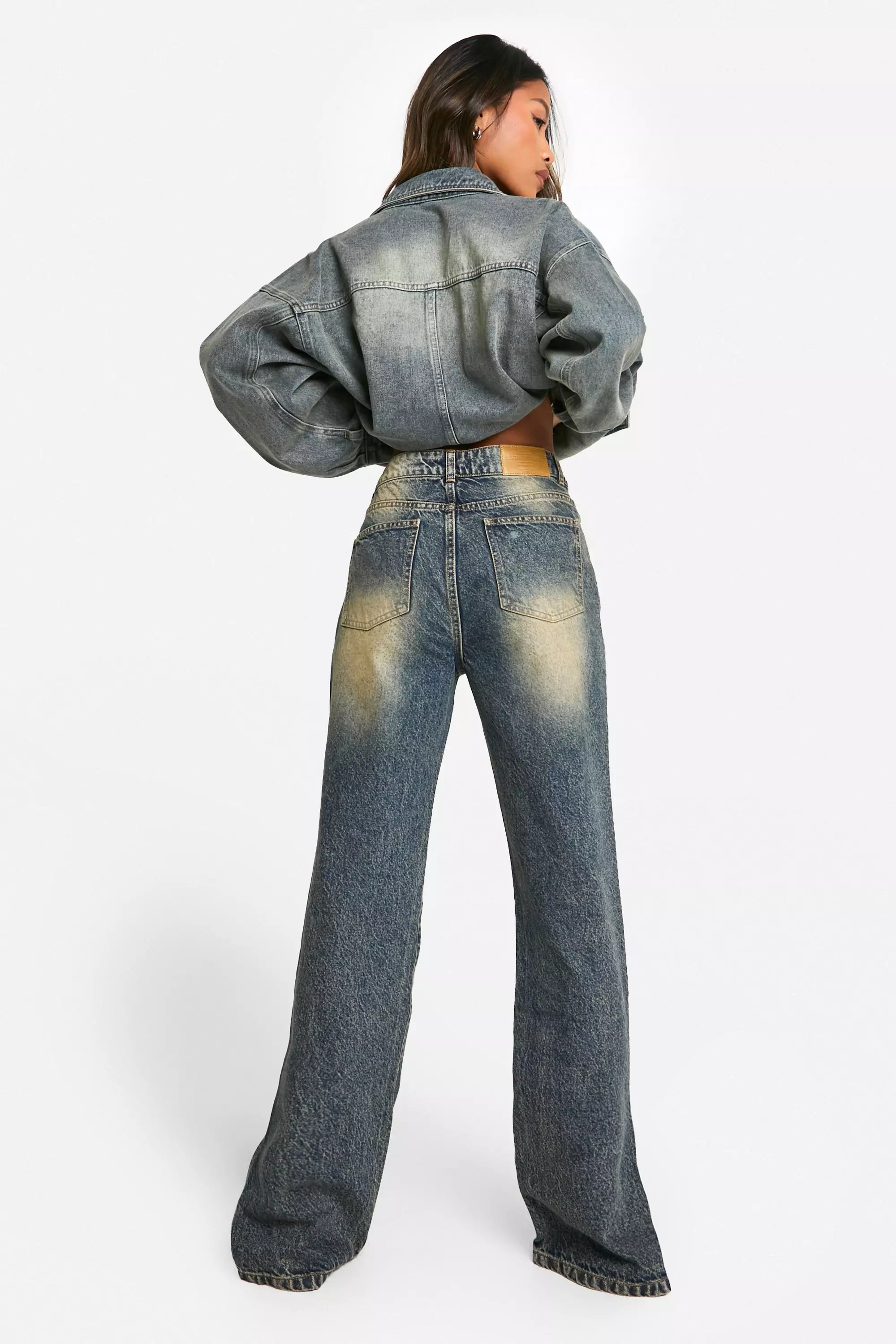 Vintage wash Basics Split Hem Straight Leg Jeans صورة بديلة
