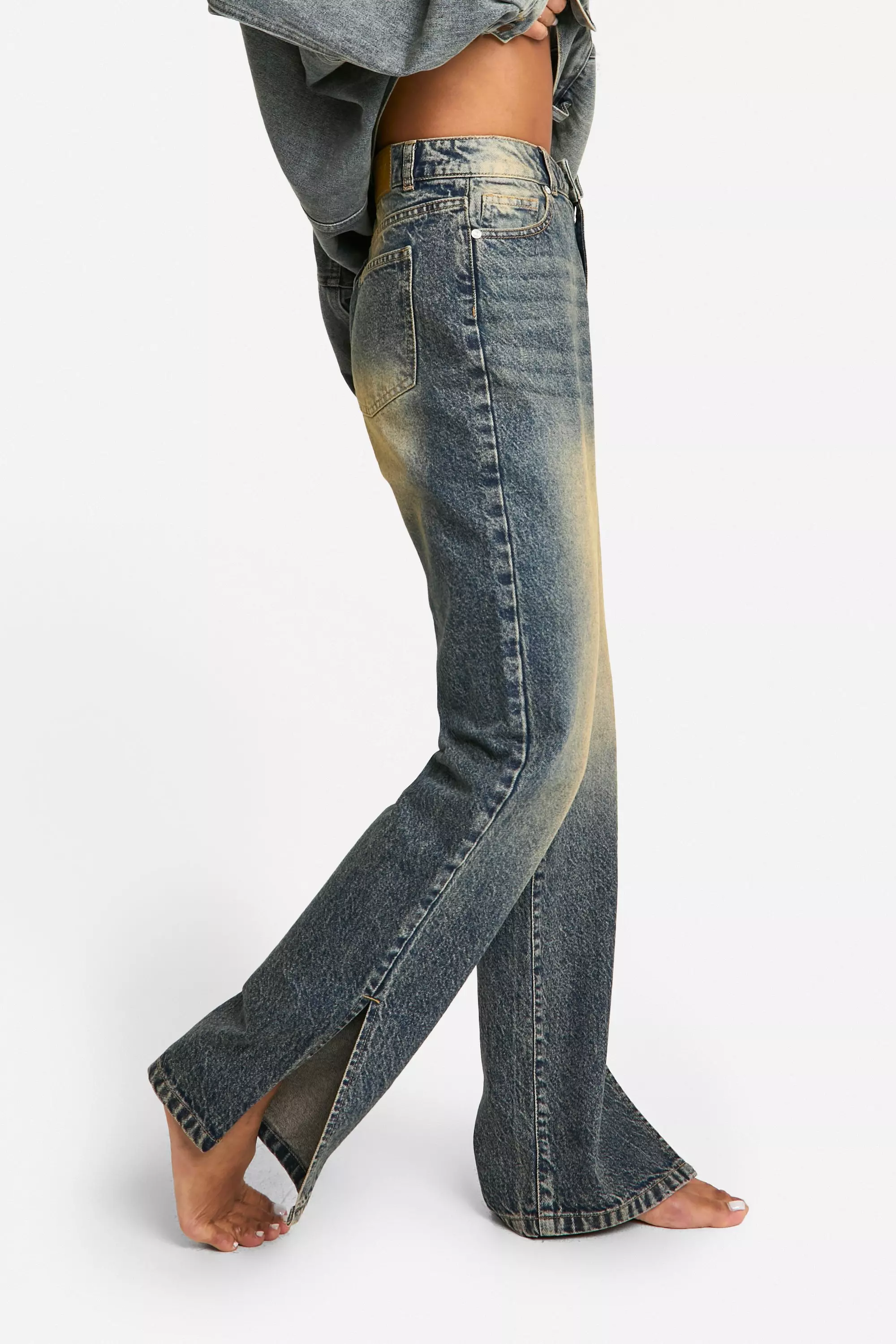 Vintage wash Basics Split Hem Straight Leg Jeans صورة بديلة
