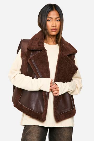 Pannelled Aviator Gilet chocolate