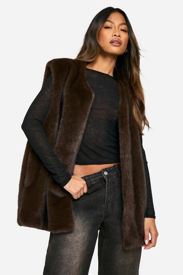 Vintage Look Faux Fur Oversized Gilet chocolate