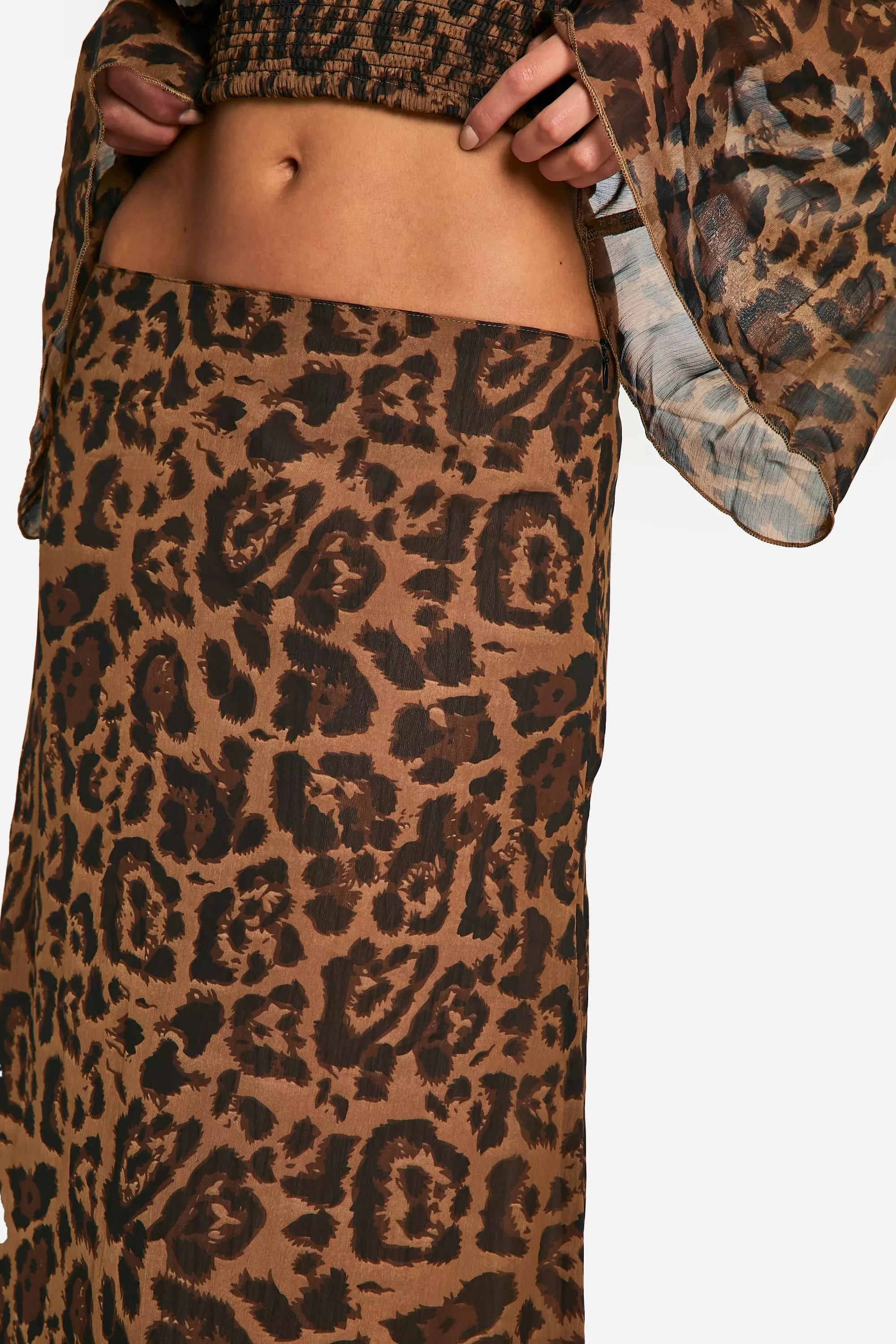 Brown Leopard Print Maxi Skirt alternative image