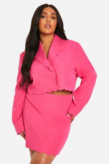 Plus Korte Blazer Met Geribbelde Zoom hot pink