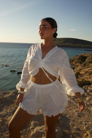 Textured Volume Sleeve Blouse & Ruffle Hem Shorts ivory