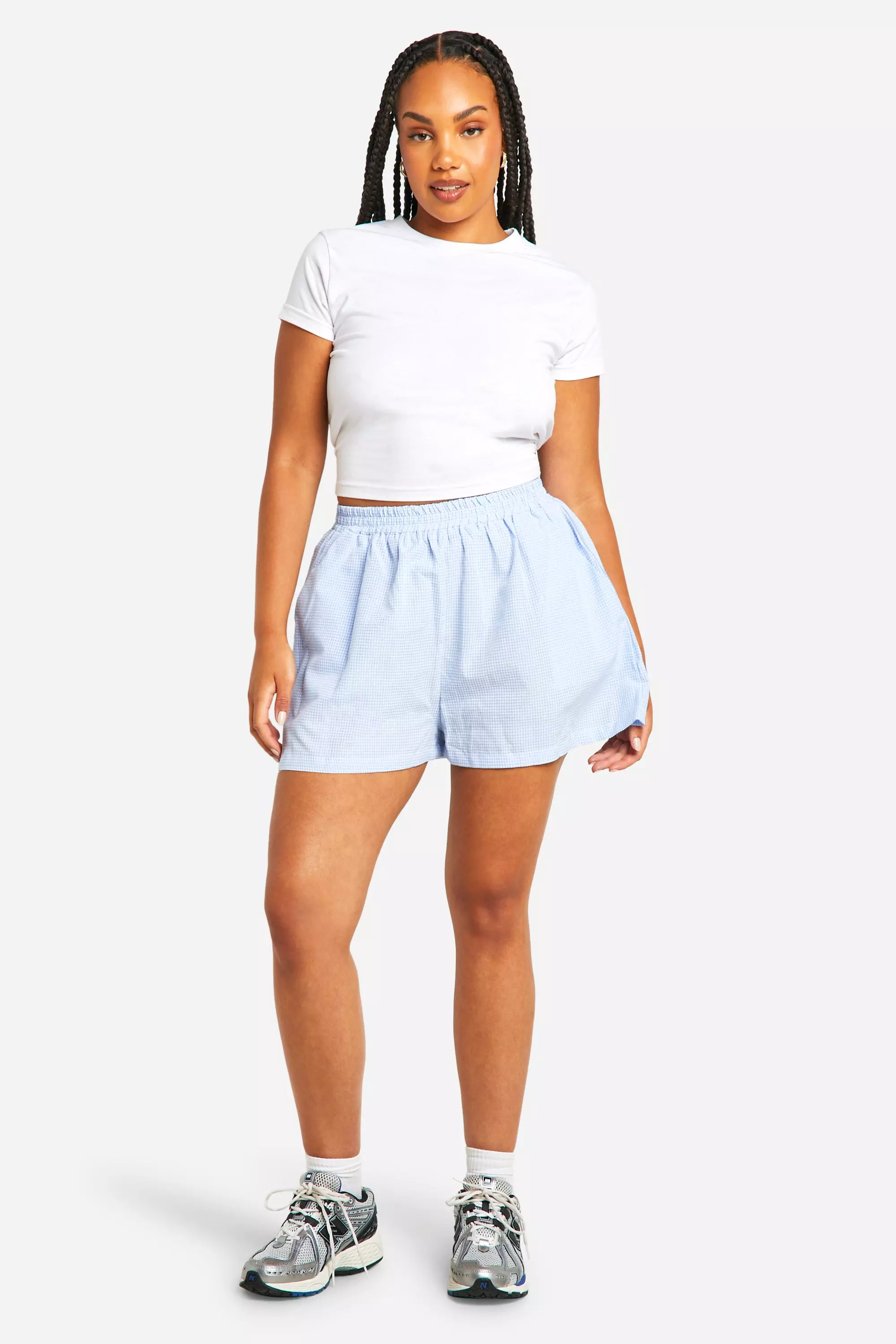 Blue Plus Textured Gingham Shorts صورة بديلة
